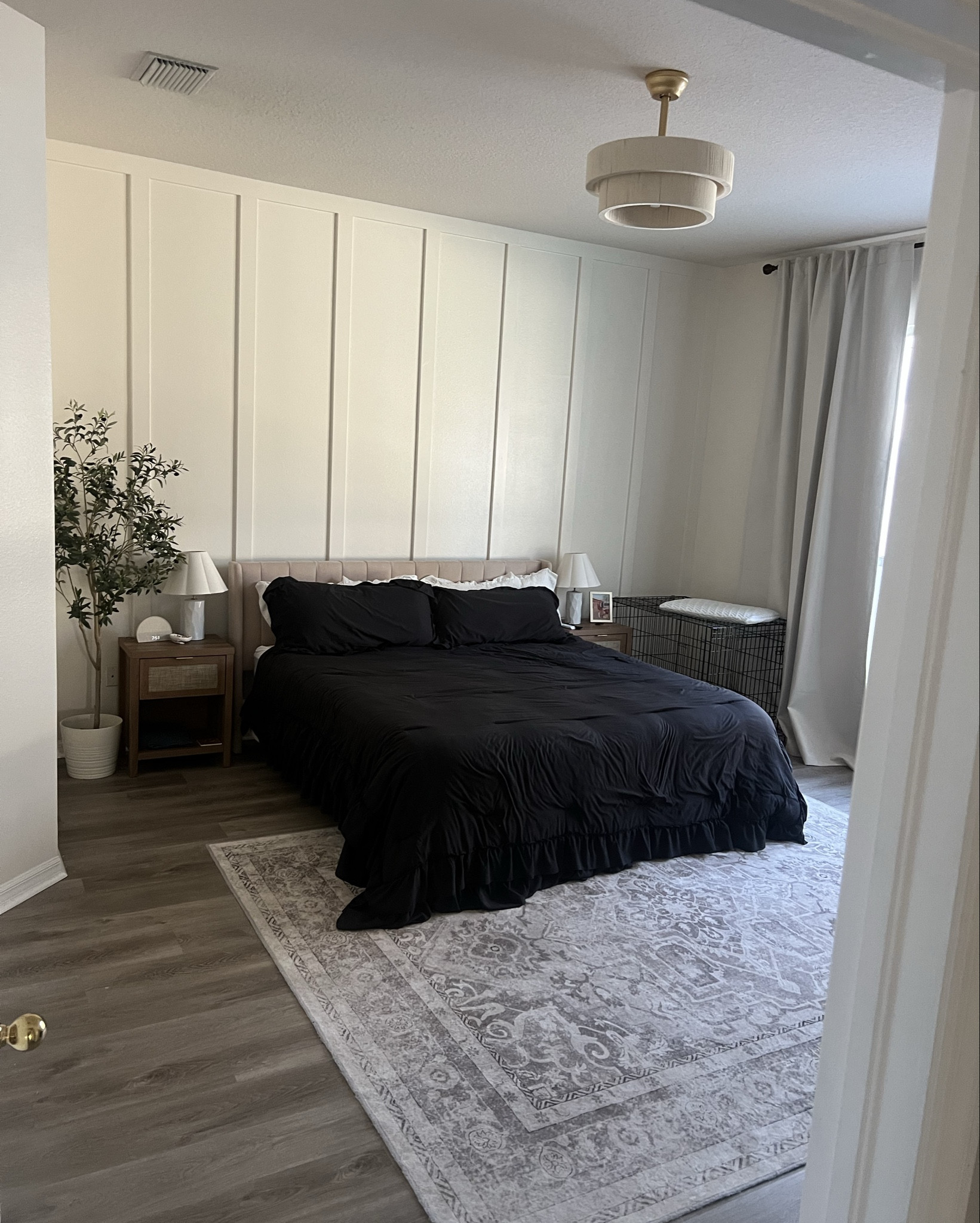 Fandelier!! So beautiful and the fan is awesome bc it’s hidden but so powerful. Love love love #house #fan #home #homereno 