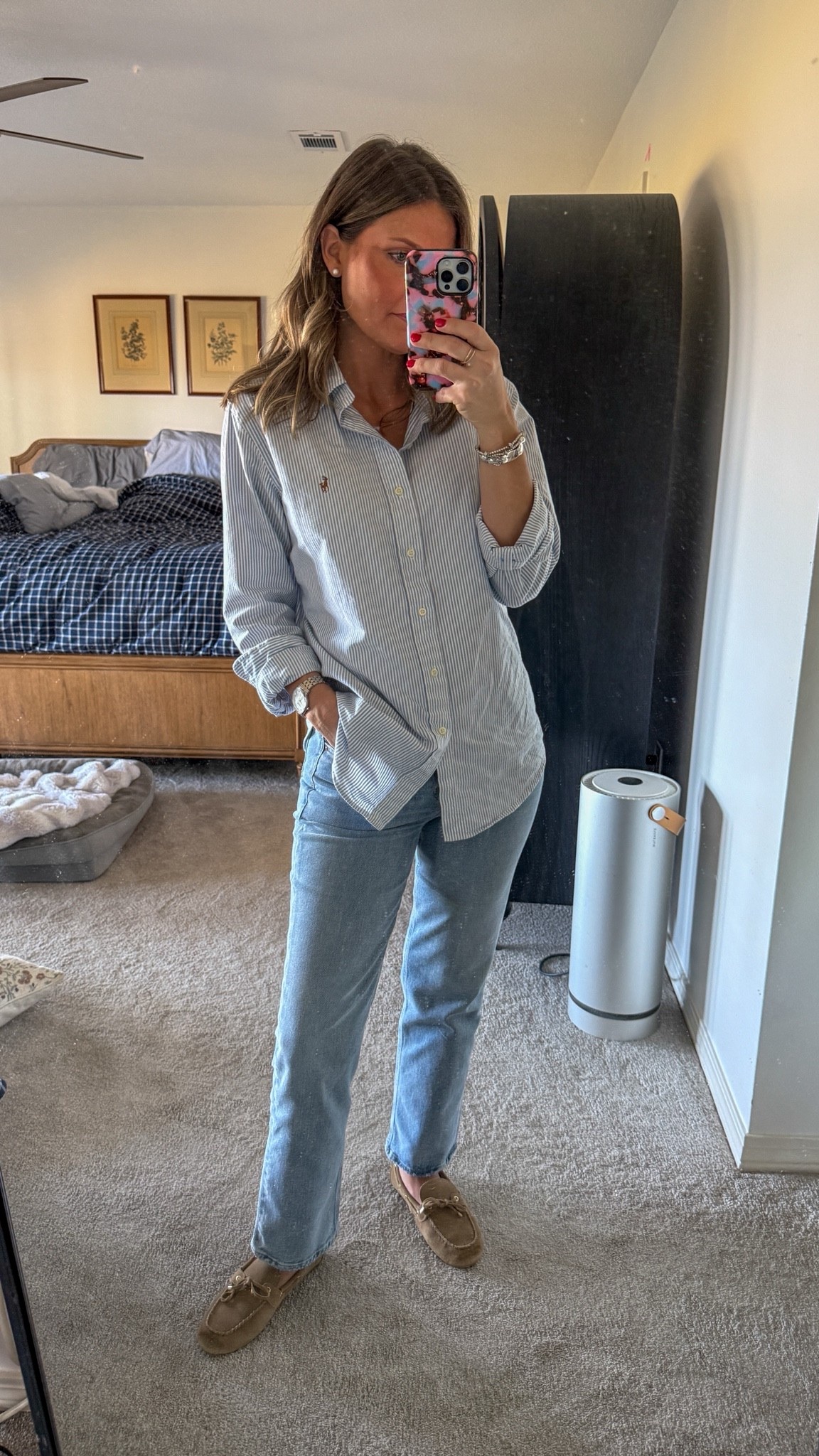 Wearing a medium in the shirt, 25 in the jeans, and I also have the striped Marea shirt! Both are great options. Boat shoes are old from H&M

#LTKootd