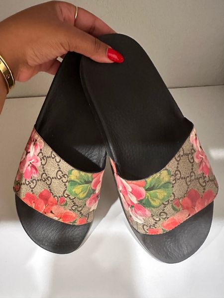 Gucci slides-  size up 1/2 
Perfect for spring and summer 

Gucci 
Gucci shoes 
Beach shoes 
Summer shoes 
Spring shoes 
Sandals 
Slides 
Travel 
Vacation 


#LTKswim #LTKshoecrush #LTKFind