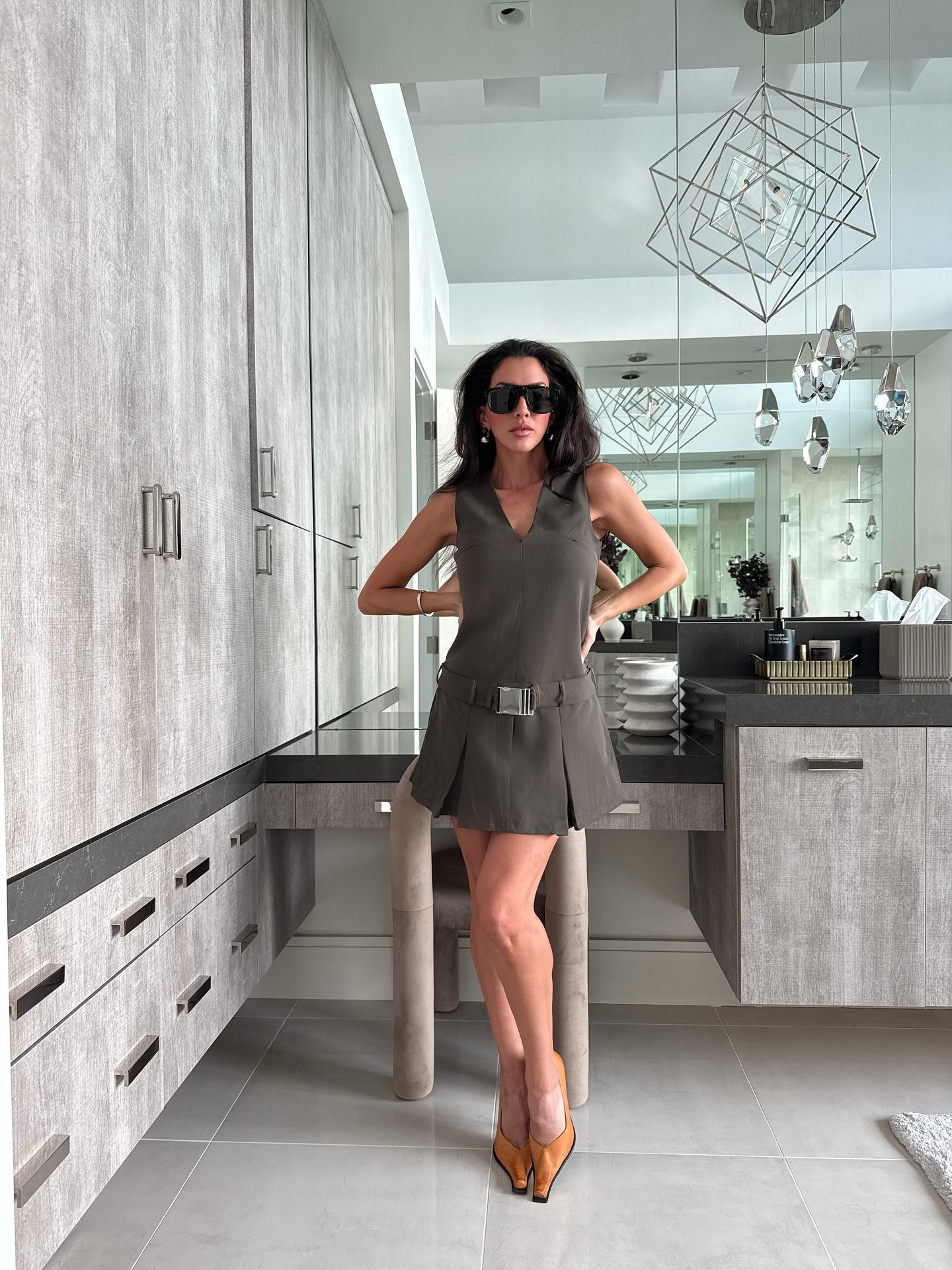 I really didn’t feel the need to accessorize or change the heels… if you see me in these heels all fall, yes you did. 

 #ltk #fashion #style #outfits #ootn #chic #fallstyle 

Follow my LTK @rachdemirjian on the @shop.LTK —
https://liketk.it/5nJMn