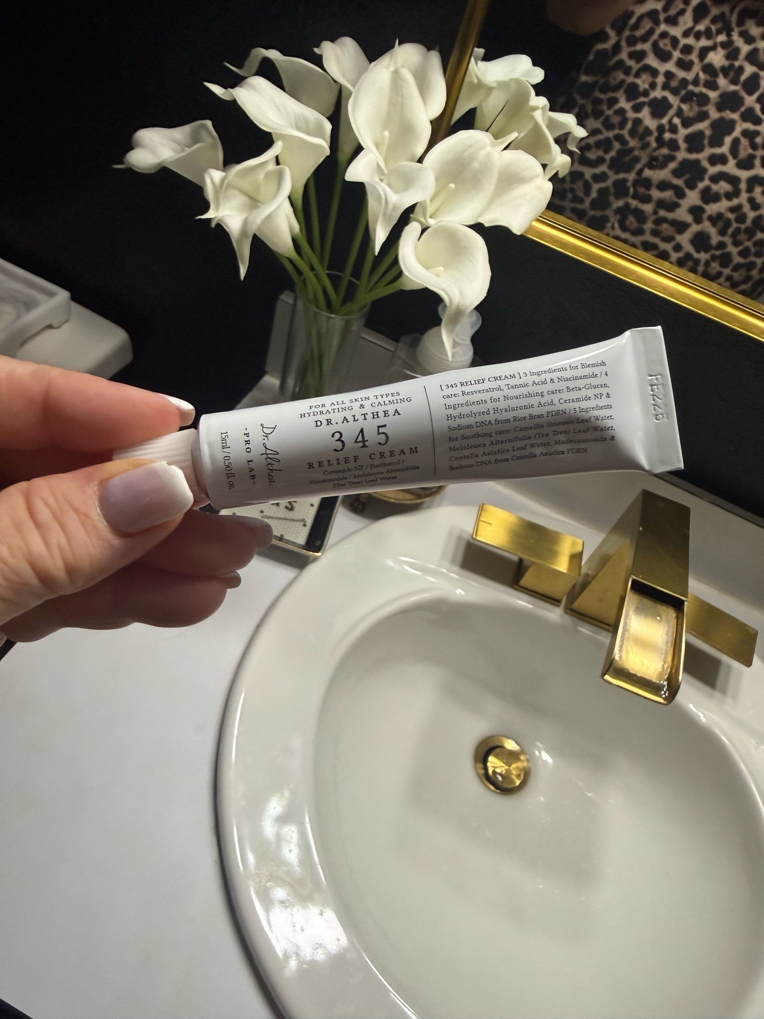 ✨ Skincare Find Worth Talking About! ✨

If your skin has been feeling dry, irritated, or like your skin barrier needs a little extra love, this is one product you’ll want to know about.

I’ve been testing the Dr. Althea 345 Relief Cream, and I can definitely see why it’s become a K-beauty favorite!

💙 What makes it special?
✨ Ceramides to help strengthen the skin barrier
✨ Panthenol to soothe irritation
✨ Niacinamide to brighten and even skin tone
✨ Hyaluronic Acid & Beta-Glucan for deep hydration
✨ Centella (Cica) to calm redness and sensitive skin

The texture is lightweight, absorbs beautifully, and leaves your skin feeling hydrated without being greasy. It also wears beautifully under makeup—which is always a huge plus in my book!

It’s a great choice if you’re dealing with:
✔️ Dry or dehydrated skin
✔️ Redness or sensitivity
✔️ A compromised skin barrier
✔️ Post-treatment skin
✔️ Skin that’s been overworked by retinol or exfoliating acids

As a makeup artist, I always say the prettiest makeup starts with healthy skin. A moisturizer like this doesn’t just hydrate—it creates the smooth, healthy canvas your makeup deserves.

Have you tried the Dr. Althea 345 Relief Cream yet? I’d love to hear what you think! 🤍

#DrAlthea #345ReliefCream #KBeauty #SkinBarrierRepair #HealthySkin