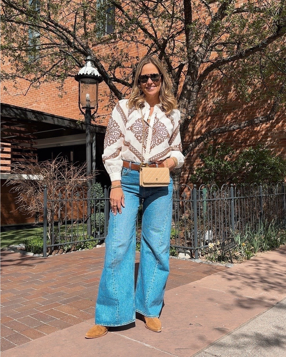Can you spot the one item I wore over and over in Aspen? 
m

#LTKootd #LTKOver40 #LTKTravel