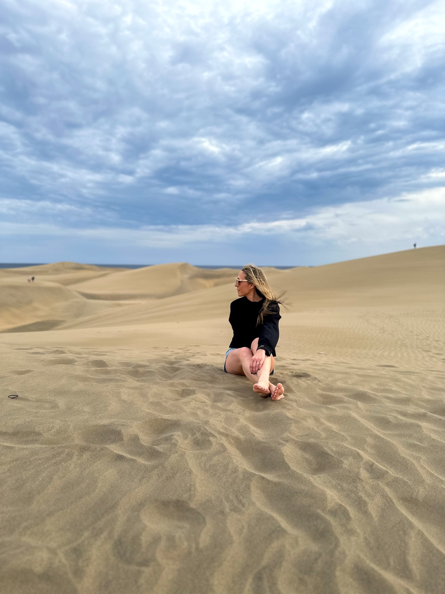 Desert dreams in the Dunas de Maspalomas 🌵☀️ Abercrombie is the perfect match for golden sands and endless horizons. Who needs a runway when you have these dunes? ✨ #DunasDeMaspalomas #AbercrombieStyle #TravelSpain #DesertVibes #OOTDTravel #ChicAdventures #GoldenHourGlow #EffortlessFashion #abercrombie 

#LTKTravel #LTKFitness #LTKActive