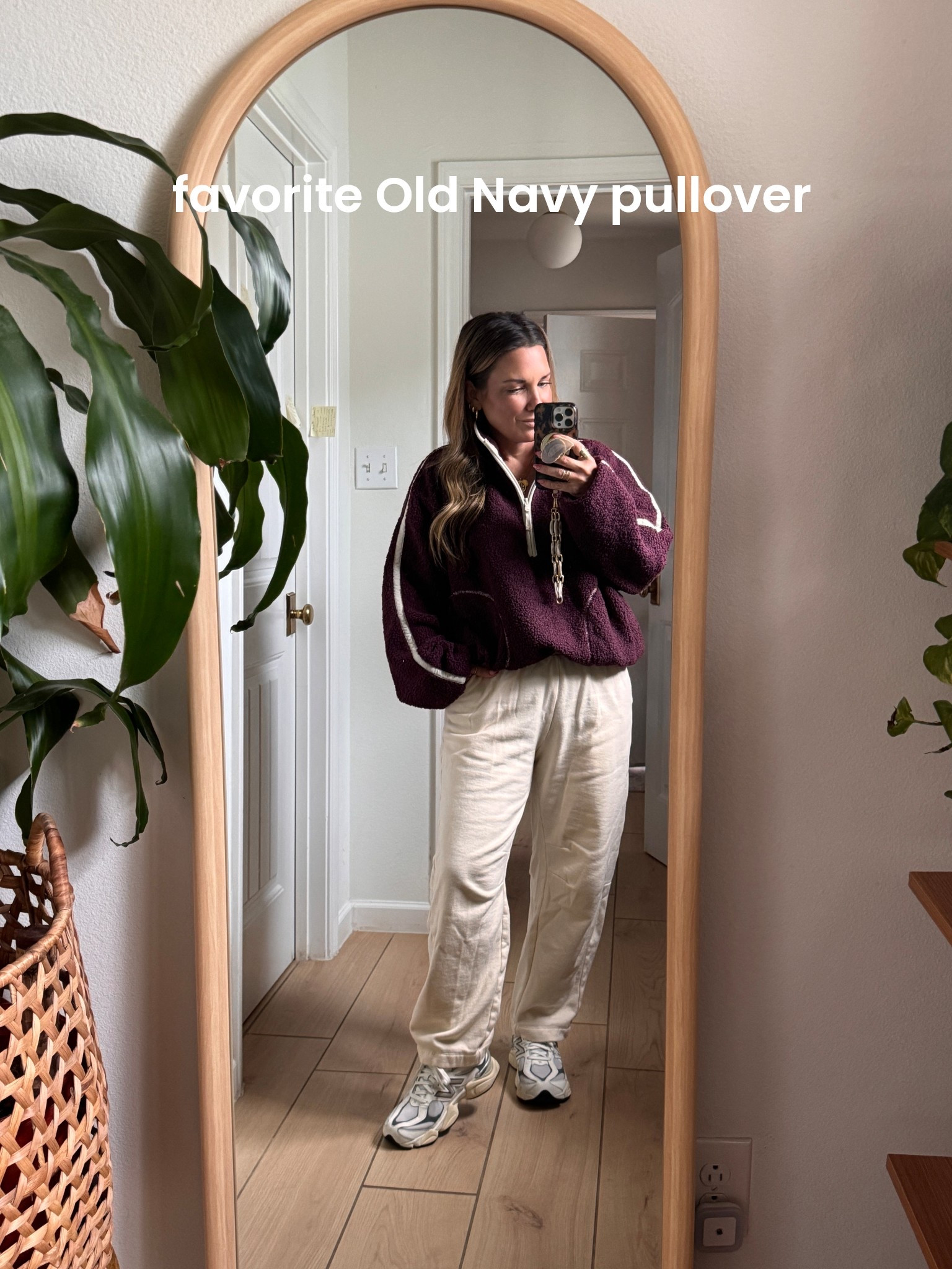 Another old navy fit that I’ll be wearing on repeat!  Wearing size medium petite in joggers and size large in pullover!! 



#LTKPetite #LTKootd #LTKmomlife