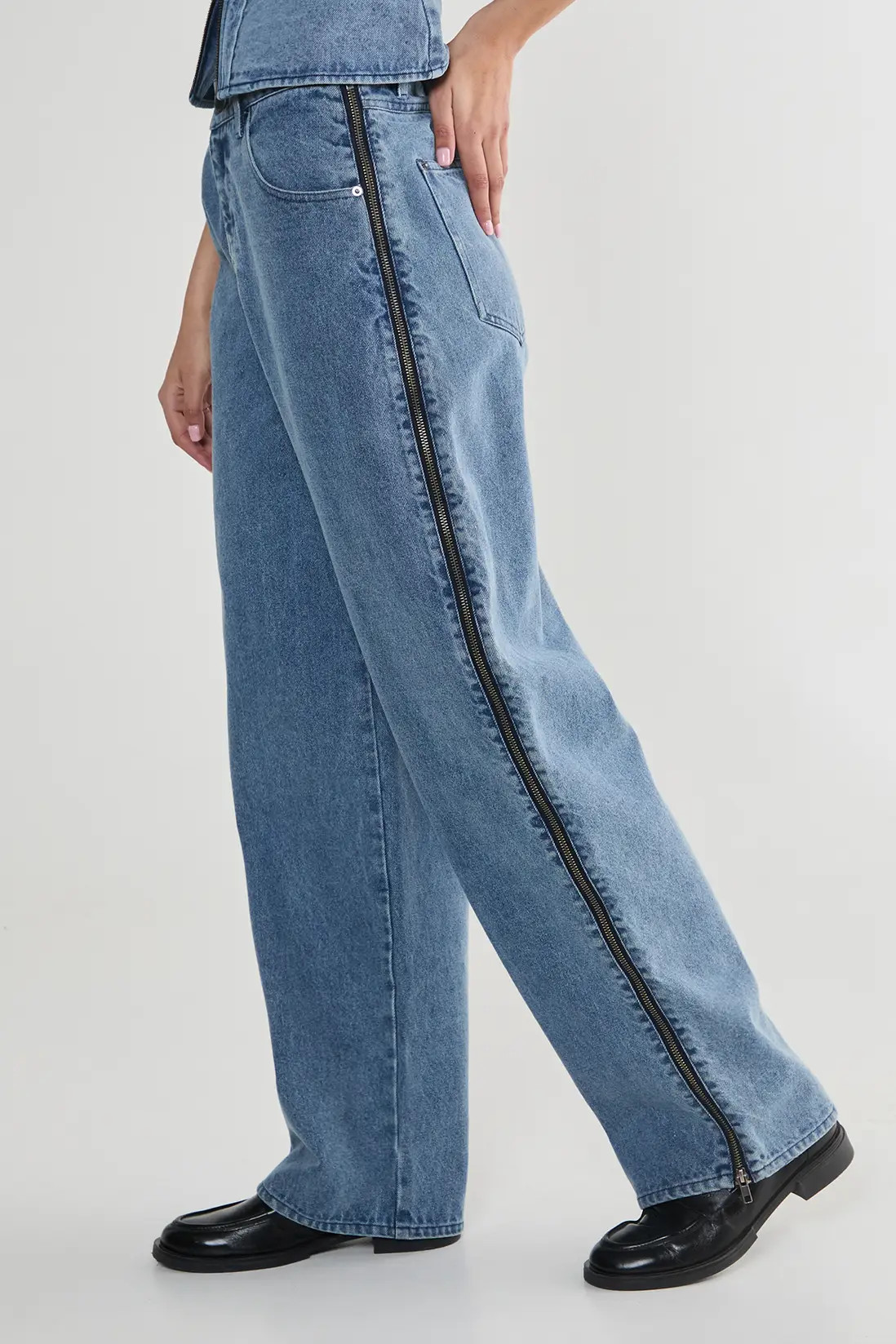Zip Seam Detail Straight Leg Denim Jeans | Nasty Gal US