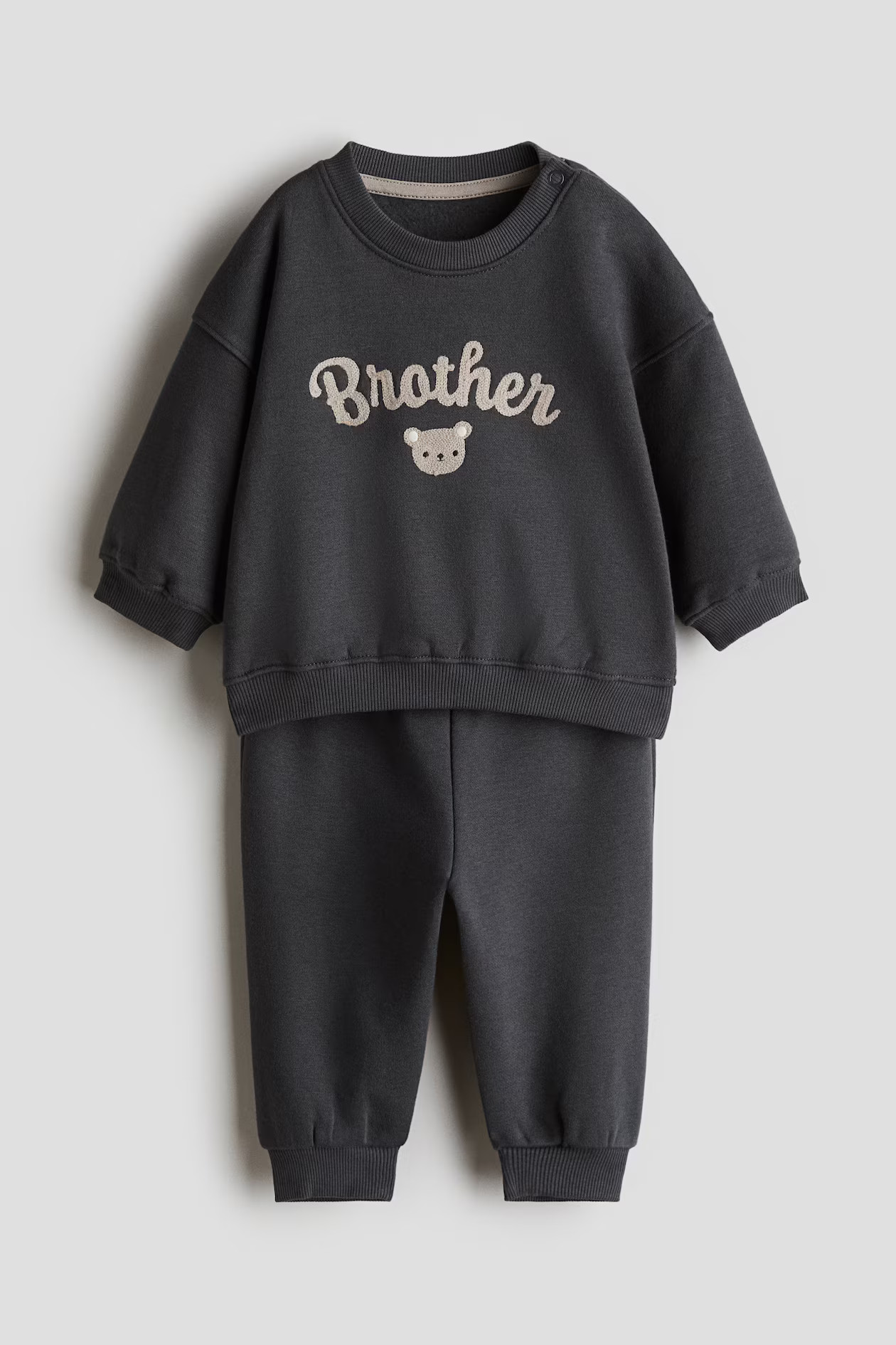 2-Piece Sibling Sweatshirt and Joggers Set | H&M (US + CA)