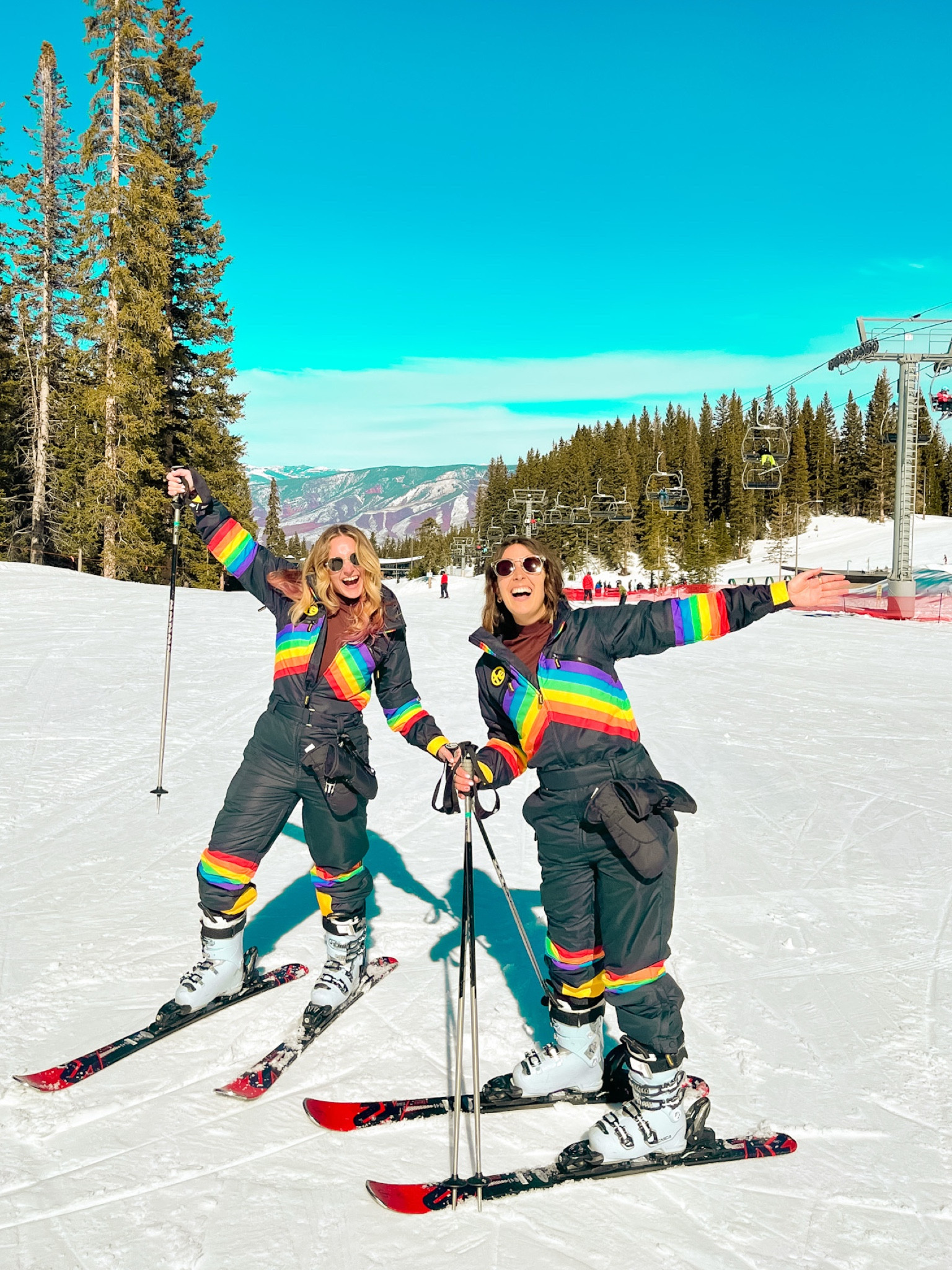 Skiing in full 🌈🫶🏻


#LTKActive #LTKFitness #LTKSeasonal