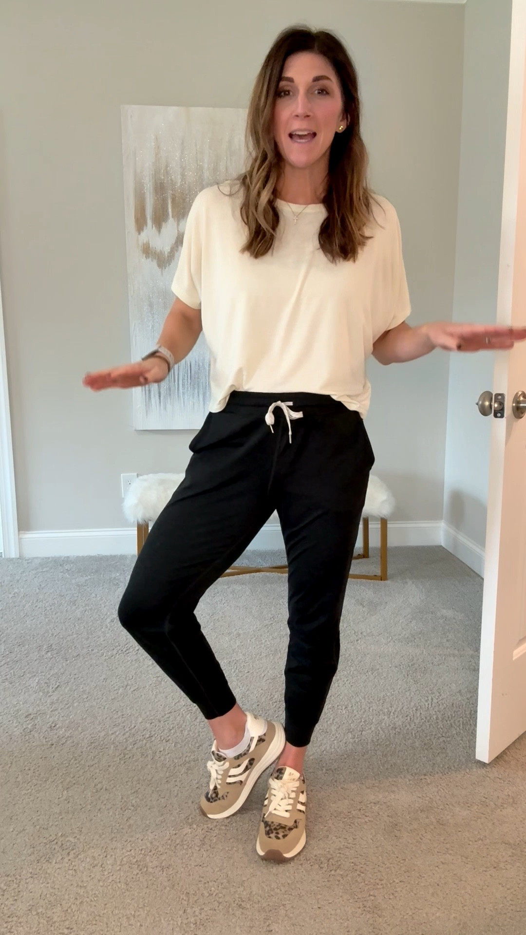 Tee: Crop With Ease Tee from Athleta! Slightly oversized-wearing a small, comes in other colors (yellow is sold out). So comfy for everyday or workouts!
Joggers: Vuori Performance Joggers. TTS-wearing a small. Functional drawstring and pockets!
Sneakers: on sale 60% off at Nordstrom!! Wearing an 8.5-which is my true size for most tennis shoes/sneakers. I wear an 8 in all other shoes, if between, size up 0.5.

Click here to shop!

Fitness | athletic | athleisure | joggers | fit | crop tee | workout | tennis shoes | sneakers | Athleta | Vuori | Nordstrom | everyday | daily mom | ootd | sweatpants 

 

#LTKActive #LTKStyleTip #LTKSaleAlert