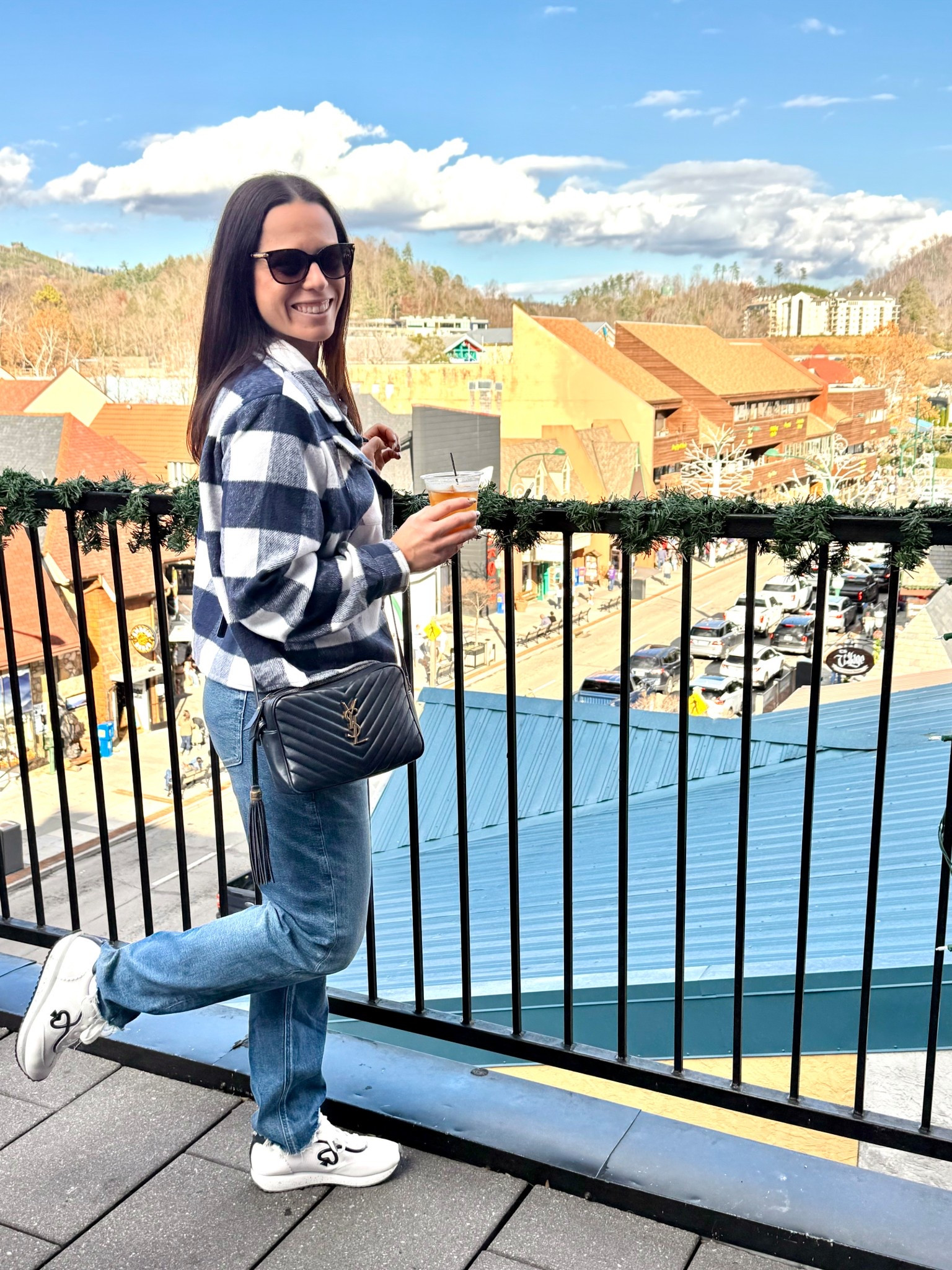 Traded skinny jeans for some winter denim and a rooftop view in the Smoky Mountains. 🏔️👖


#LTKTravel #LTKootd #LTKFindsUnder50