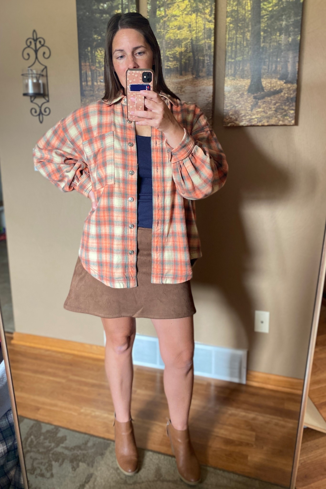 I’m embracing fall fashion this year with flannel and suede. 

Flannel shirt - runs large (I am in a small, could go xs)

Suede skort



#LTKMidsize