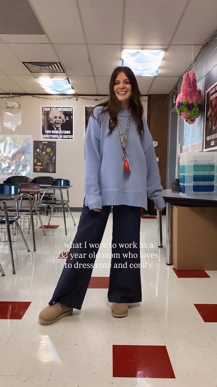 Happy Wednesday 🩵 here’s today’s OOTD! 

#outfitinspo #outfitideas #outfitoftheday #momootd #teacherootd