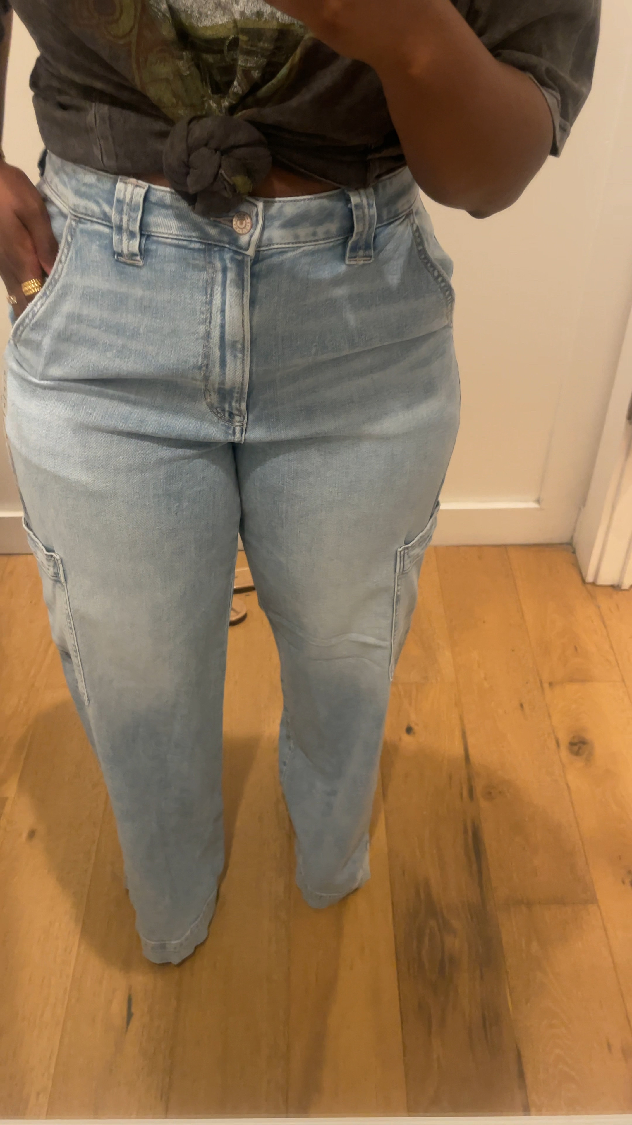 American Eagle has been coming thru with the curvy jean options! The 10 fit the waist perfectly but I wanted a little more room in the thighs so I went with a 12 


#LTKsalealert #LTKunder100 #LTKcurves