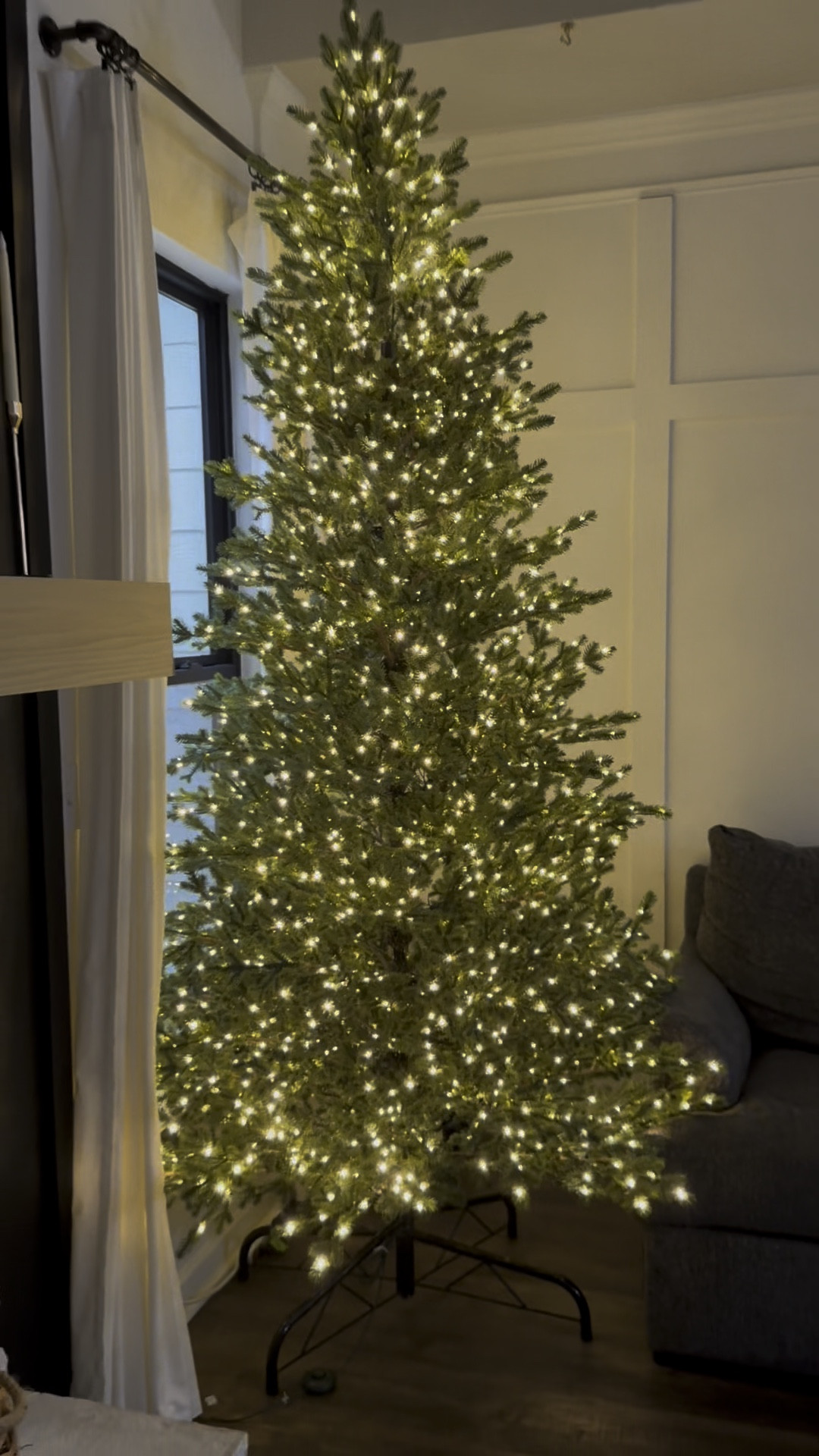 For the girls that want the twinkling lights and the big fluffy tree- I’ve found the perfect tree. She’s elegant & there’s not to love about her 😍 Comment ELEGANT and I’ll send you the link!!!
#relatablemom #millennialmom #viralchristmastree #christmas2024 #christmastreeideas #christmasdecorideas #homedepotviraltree #homedepotchristmastree 
Relatable mom, millennial mom, viral Christmas tree, Christmas 2024, Christmas tree ideas, Christmas decor ideas, Home Depot Christmas

#LTKHoliday