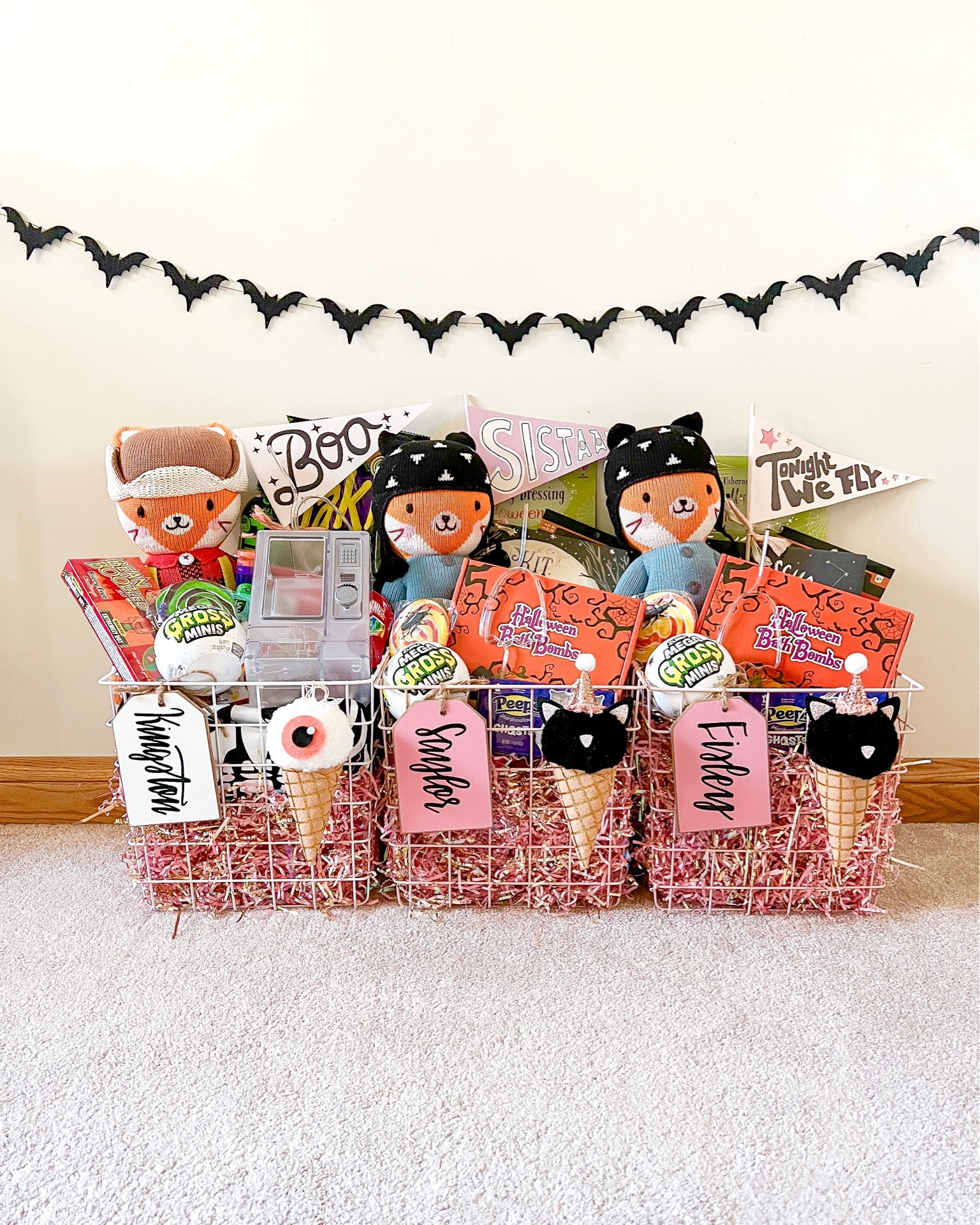 Halloween basket inspo! #boobasket #boobaskets #halloweenbasket #holidaybasket #holidaytradition #targetfinds #amazonfinds



#LTKGiftGuide #LTKHalloween #LTKHoliday