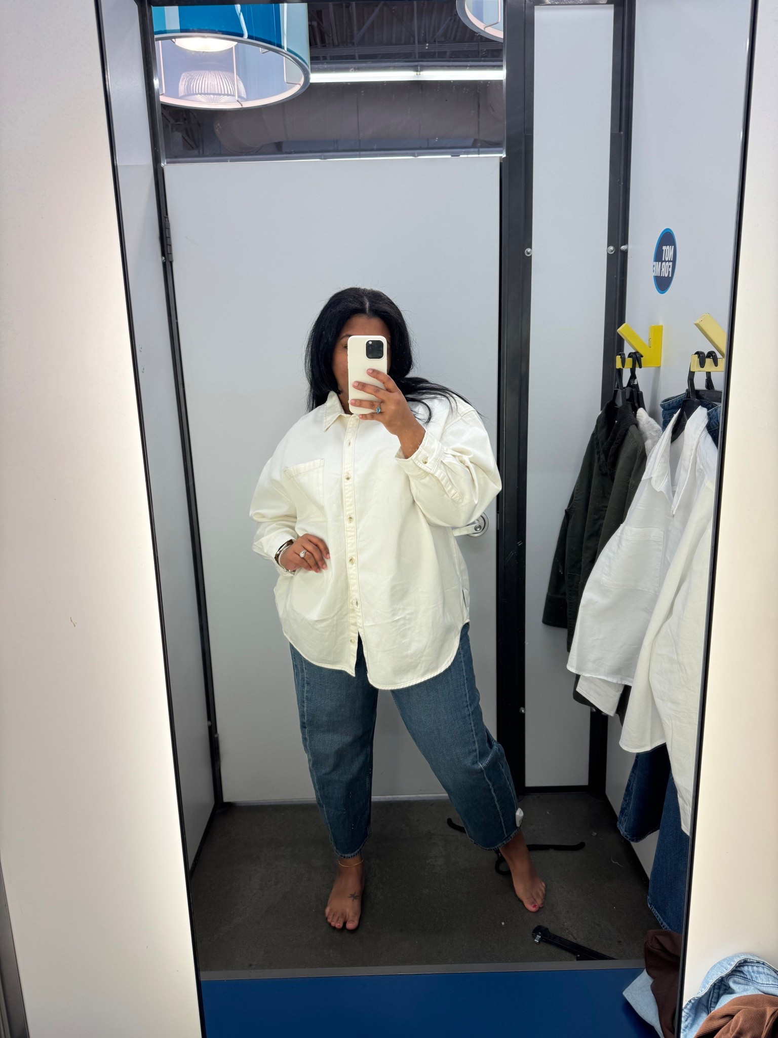 Such a cute outfit. Love these barrel jeans with this button up. And the color of this top! Love! 

#LTKHoliday #LTKStyleTip #LTKMidsize