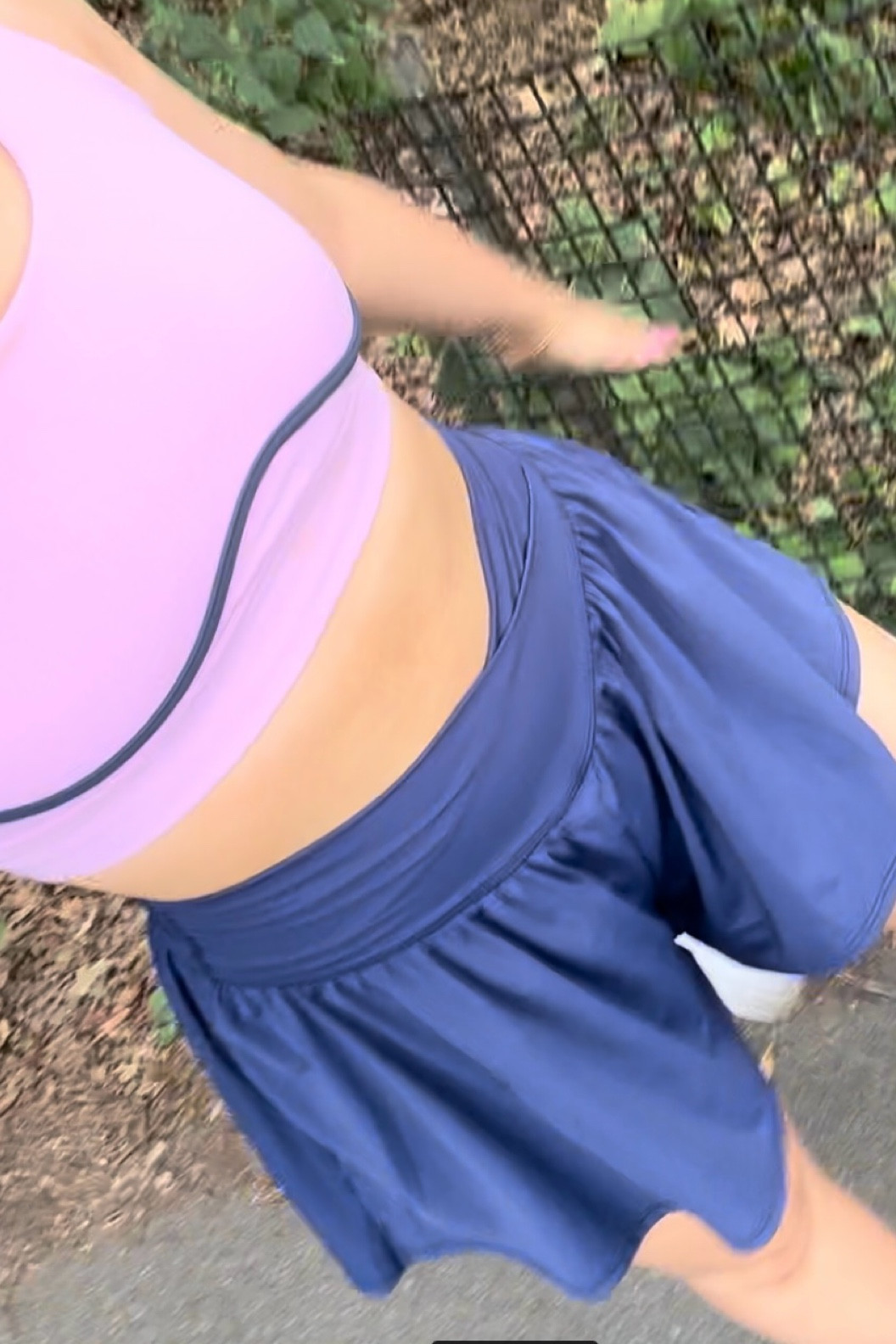 criss cross waist navy workout running shorts

#LTKFitness