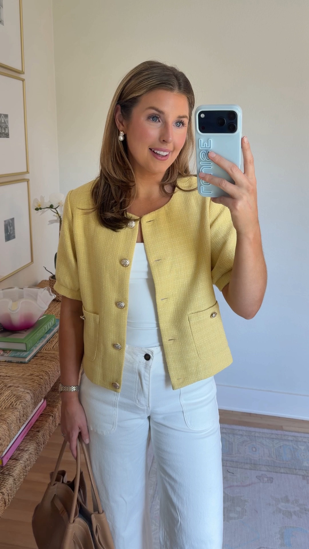 Cute and affordable workwear outfit idea! Wearing a S in tops and 4 in jeans