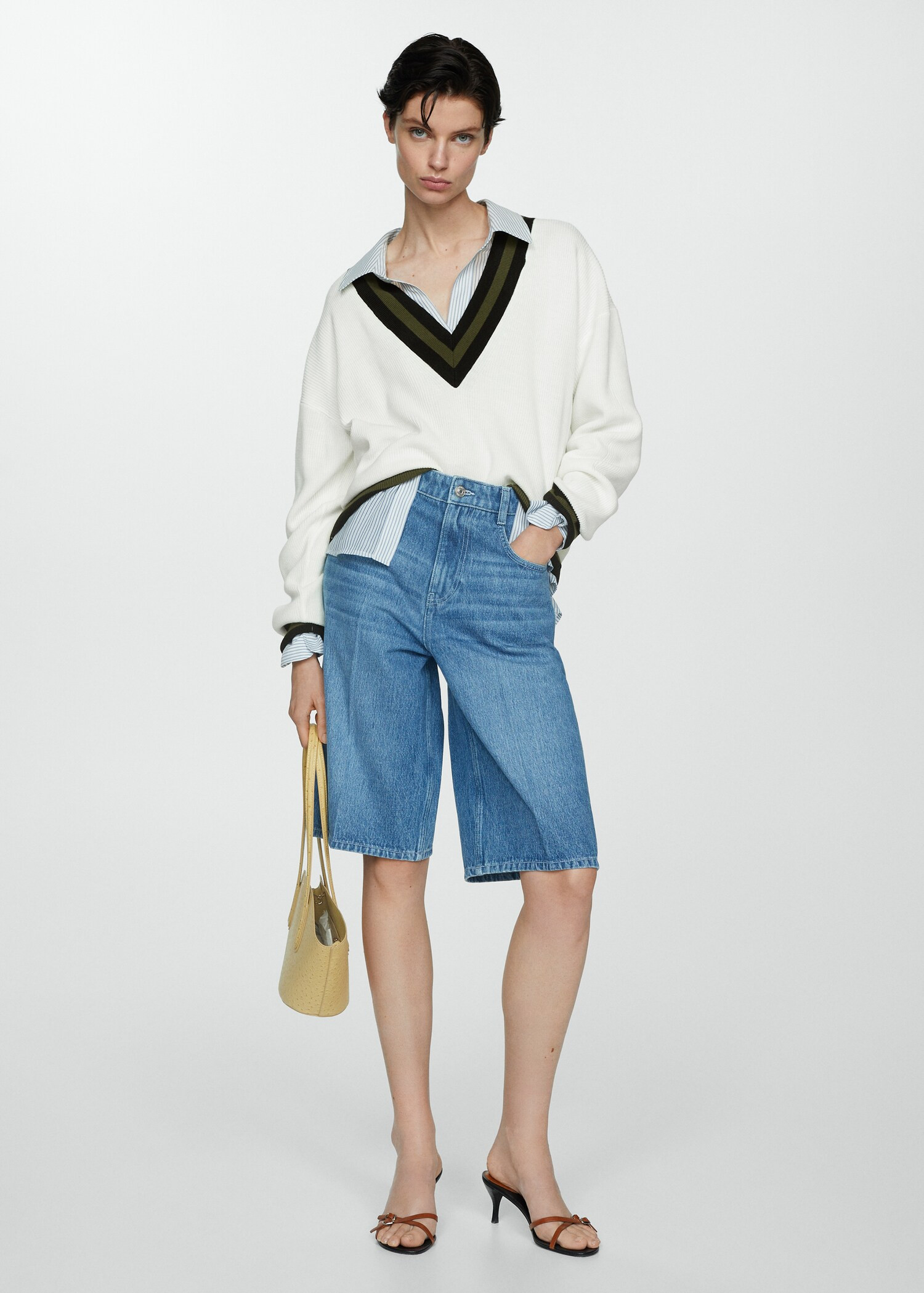 Contrasting V-neck sweater | MANGO (US)