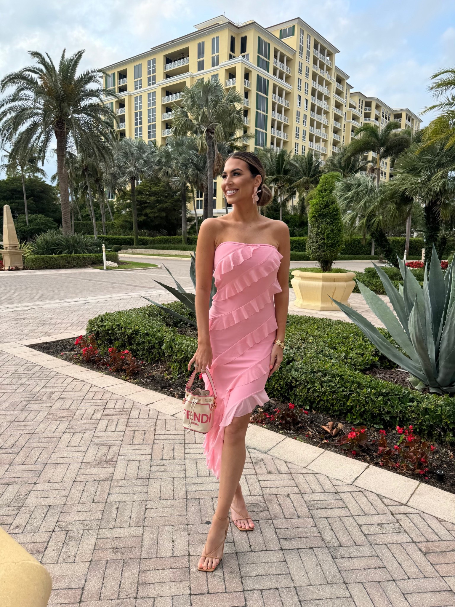 Vacation style 👏🏻

Dress size smalll

#LTKStyleTip #LTKSeasonal