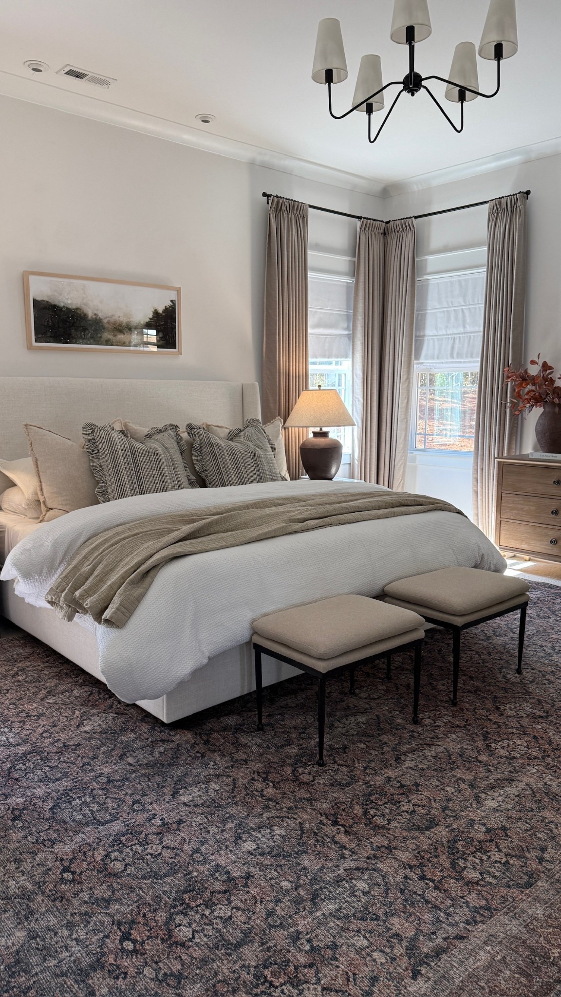 Cozy neutral classic primary bedroom🤍

#LTKFindsUnder50 #LTKSeasonal #LTKHome