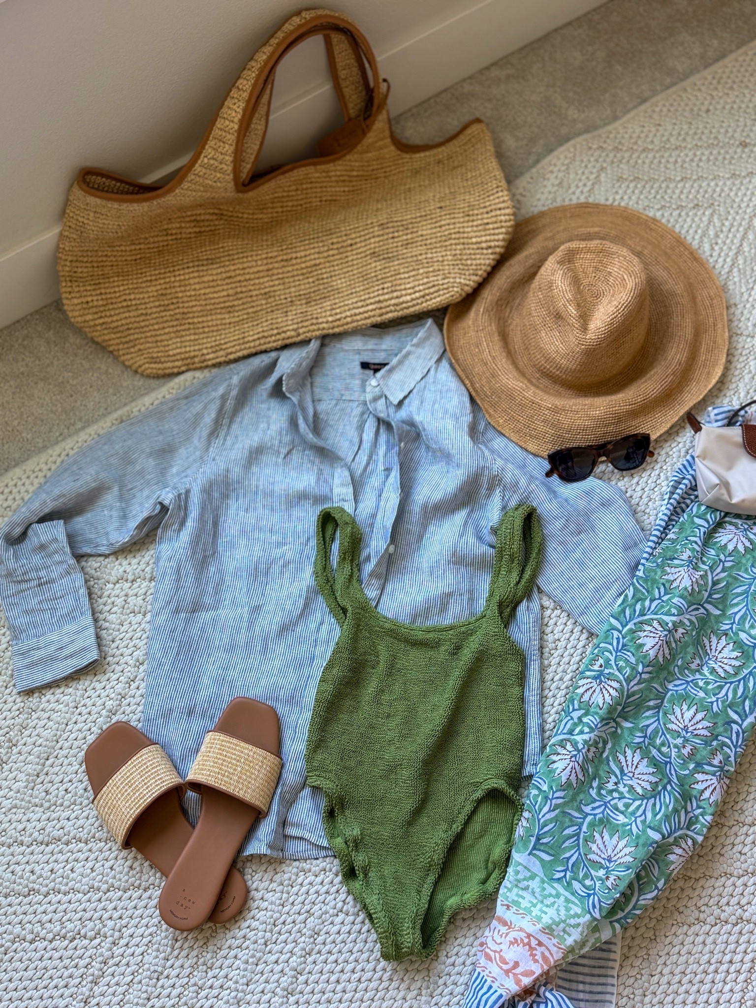 Pool day look!

#LTKSwim #LTKTravel #LTKootd