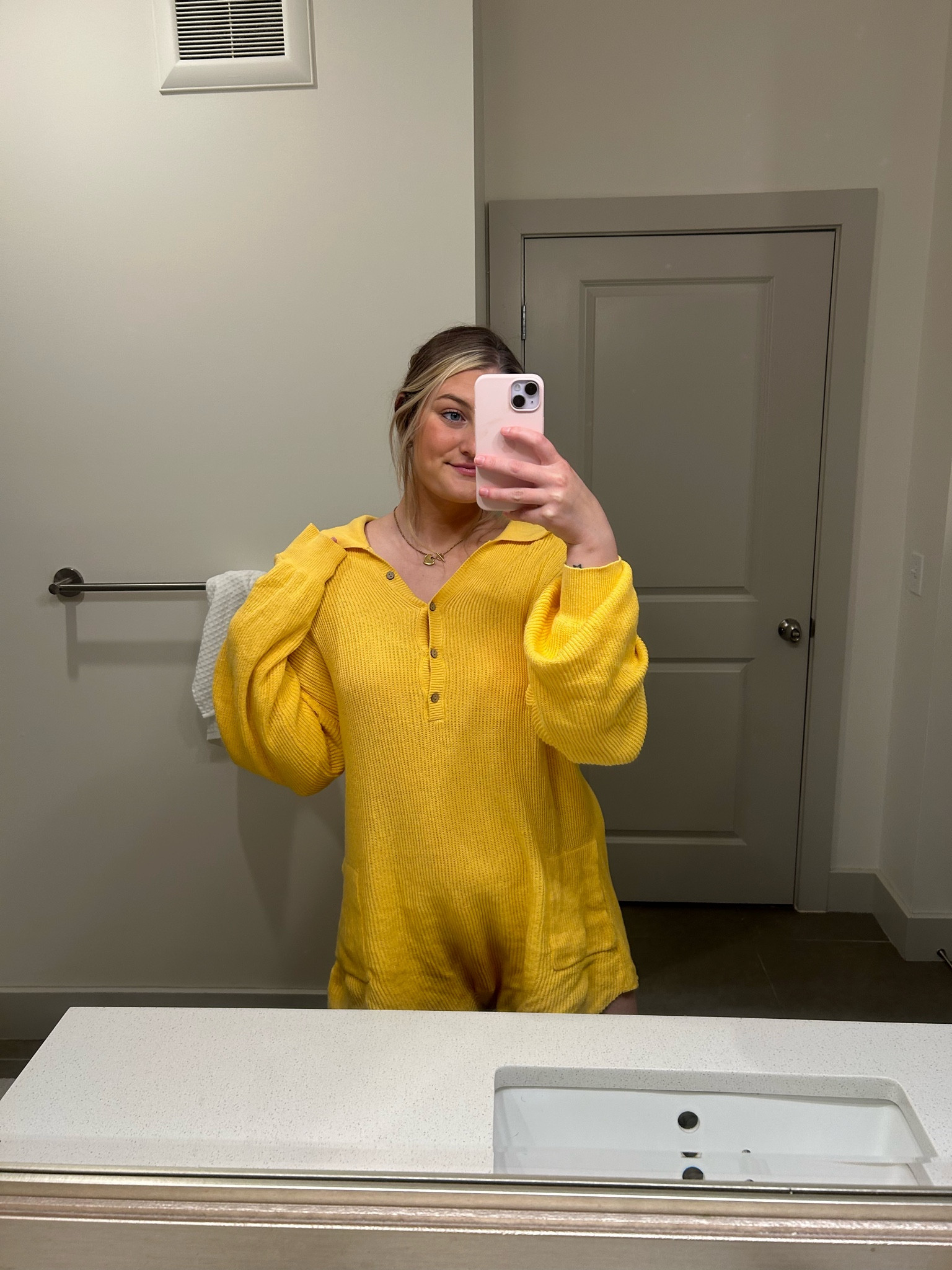 Yellow!💛🍍 

#LTKFind #LTKfit #LTKtravel