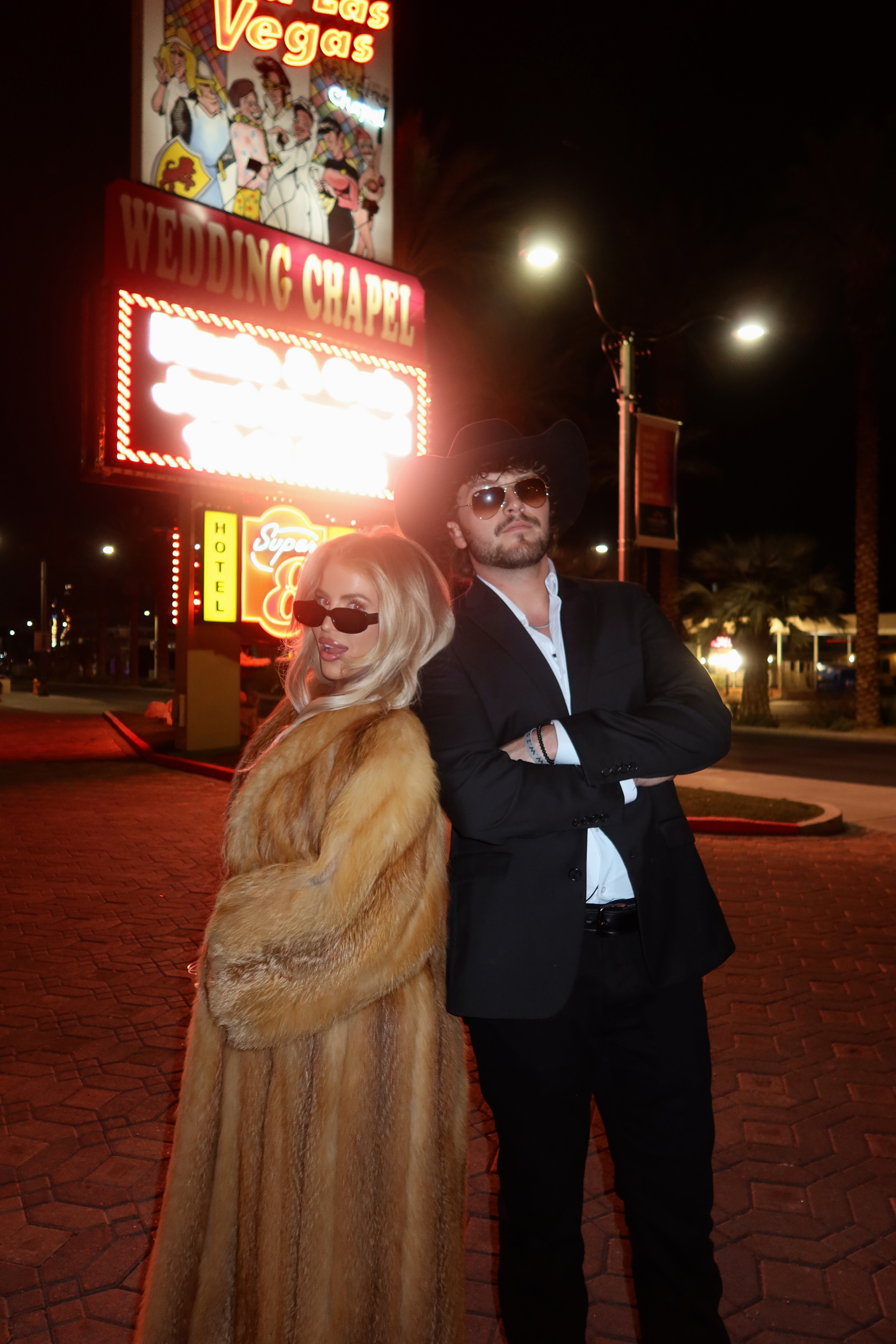 An iconic night to say the least 


#LTKfashion #AsSeenOnTV #VegasWedding #LTKtravel 

 