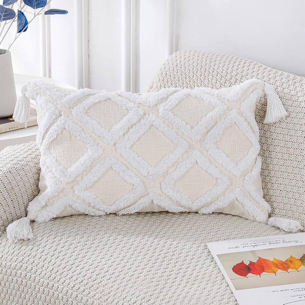 PANOD Super Soft Farmhouse Decorative Plush Throw Pillow Covers 12 x 20 White,Solid Diamond Patte... | Amazon (CA)