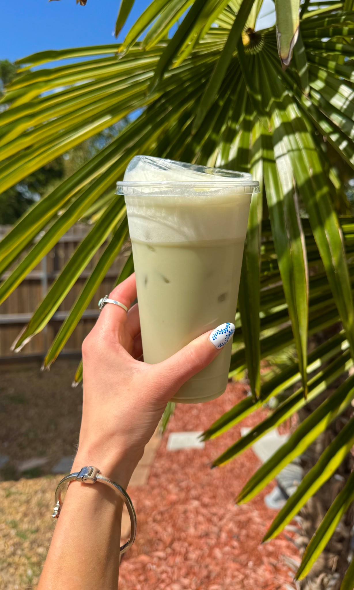 Plastic coffee cups. Latte cups. At home coffee cups. Matcha latte. Barista cups. Plastic cups with lids. 