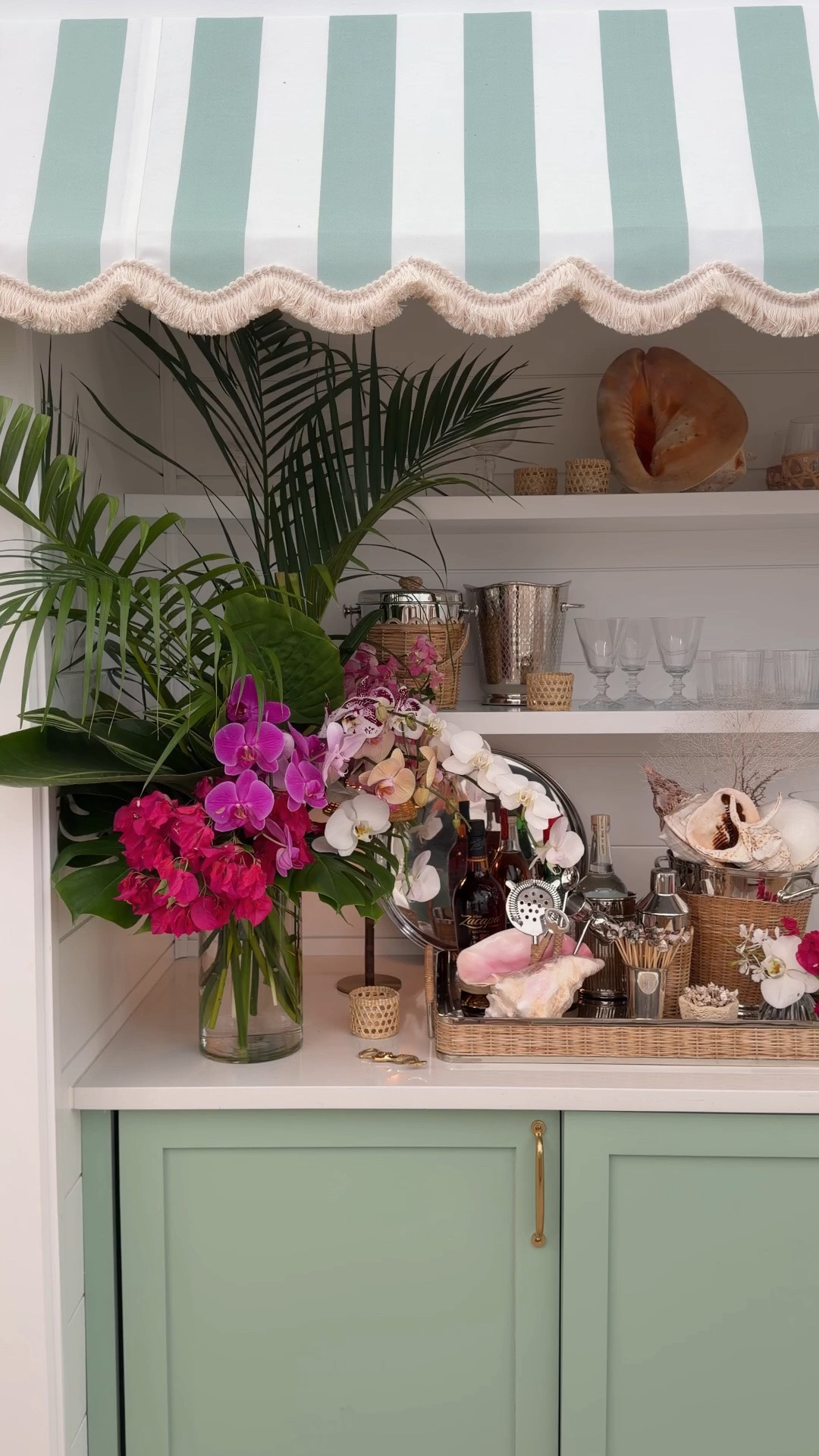Coco cabana 🌴 Loving the new @potterybarn x @moniquelhuillier barware Styling: @luxereportdesigns

#LTKHome