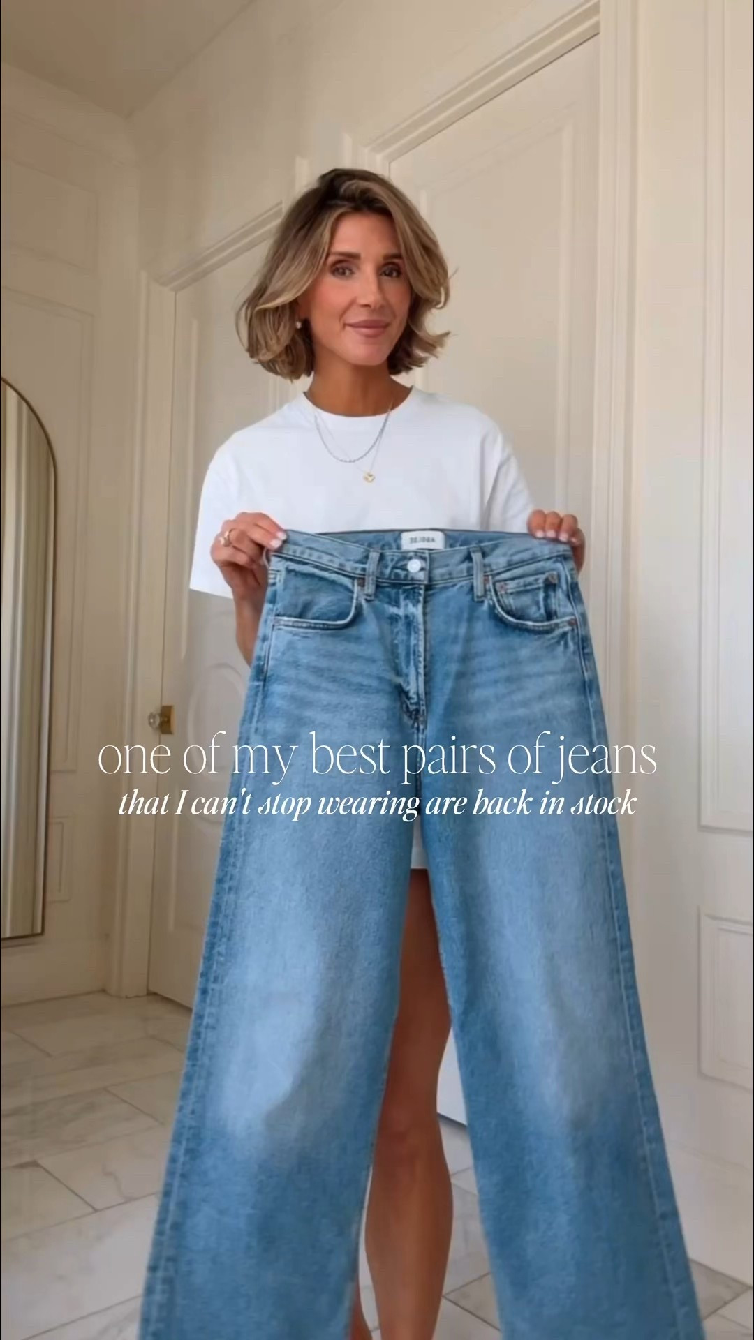 These Agolde jeans are back in stock! They've always been a go to of mine. Love the classy, straight leg high rise fit. These are non stretch fit tts. I'm wearing size 25 fit tts 