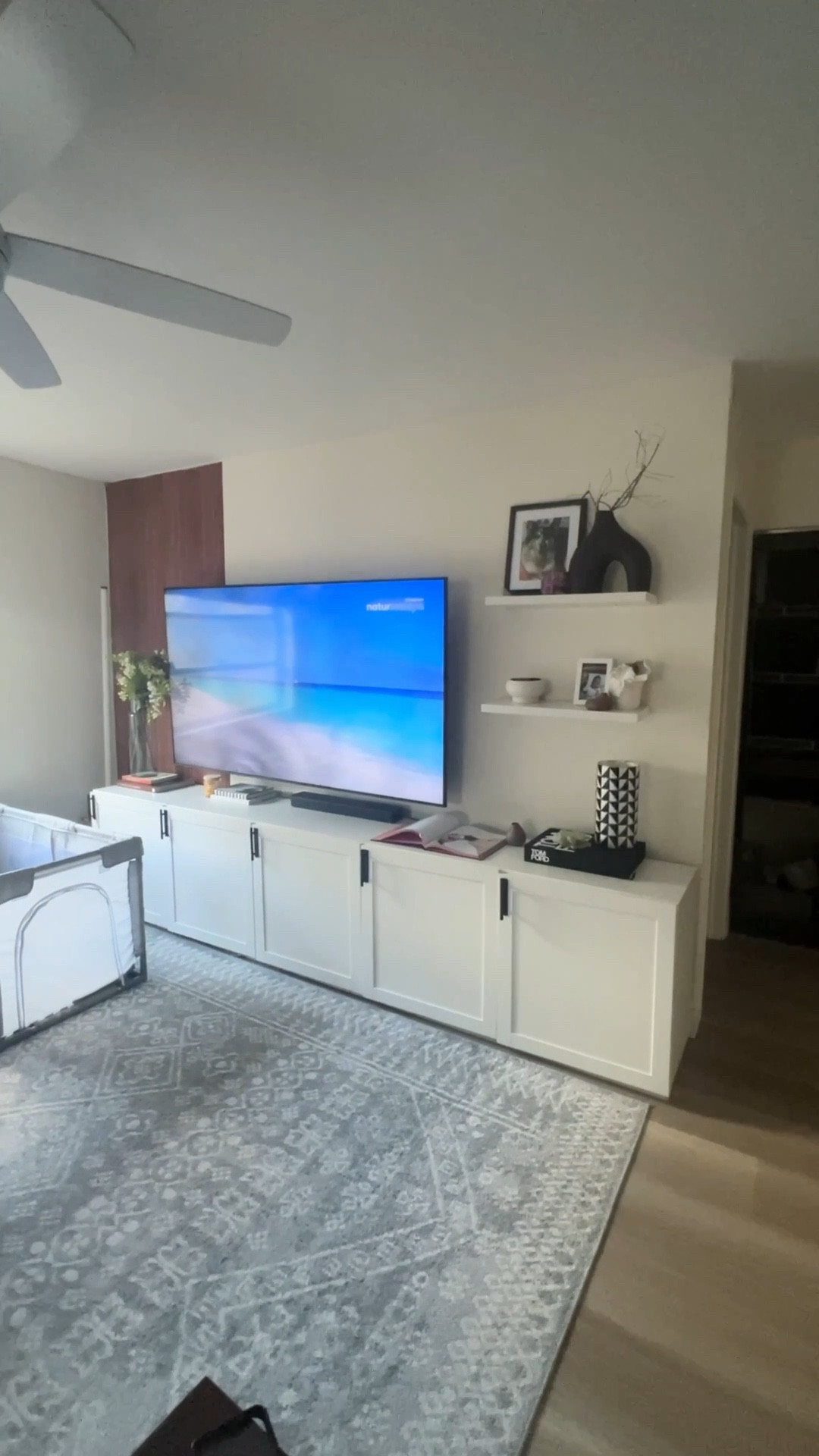 Family room transformation 

TV stand
IKEA
Coffee books
Vase
Home decor
Decor styling 
Wallpaperr

#LTKHome