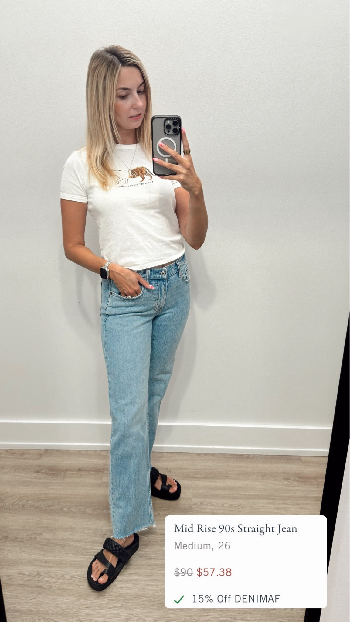 Abercrombie’s bi-annual sale is happening this weekend! Save 25% off on denim and additional 15% off with code DENIMAF 👀
Definitely true to size model! Wearing here size 26.

#LTKStyleTip #LTKFindsUnder100 #LTKxAF