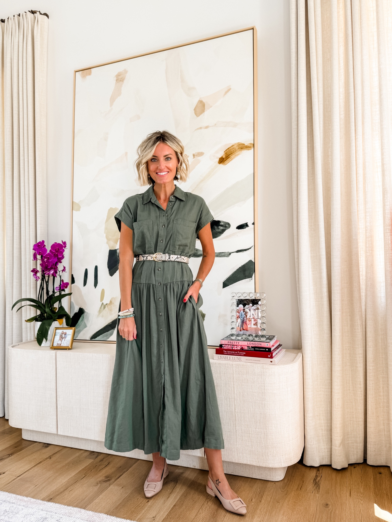 This dress is perfect for work or play! I am wearing an XS - the fit is true to size

Loverly Grey, midi dress, Target finds

#LTKSeasonal #LTKStyleTip #LTKFindsUnder50
