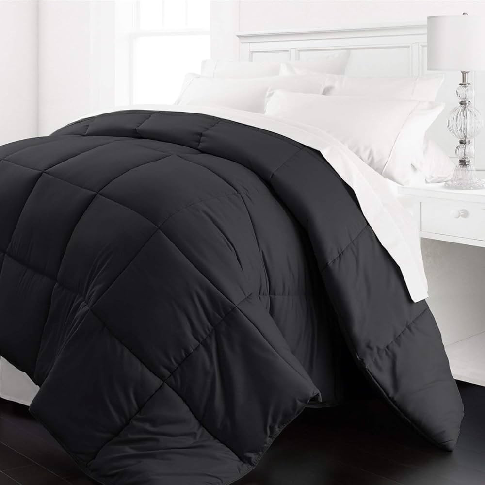 Beckham Hotel Collection - Lightweight All Season - Luxury Goose Down Alternative Comforter - Hot... | Amazon (US)