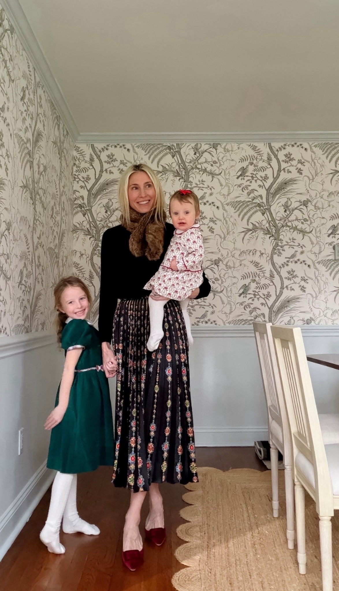 Holiday outfit 

#LTKHoliday