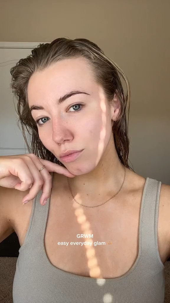 Easy everyday glam 

#LTKunder50 #LTKstyletip #LTKbeauty