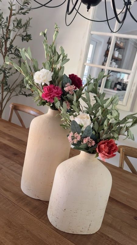 Valentine Floral Arrangement 💐 #floralarrangement #stonevases #vases #vdayfloral #valentineflowers #target #targetfinds 

#LTKSeasonal #LTKhome #LTKfindsunder50