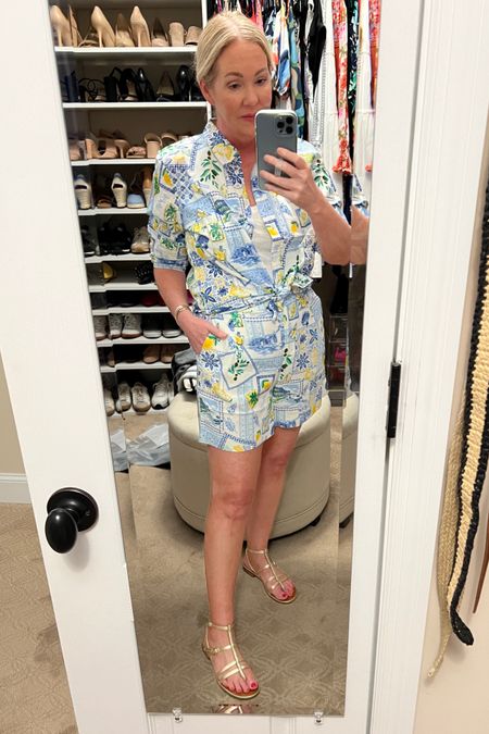 Summer print li en top and shorts. Both true to size. Elastic waist in back of shorts. 

#LTKFindsUnder50 #LTKSaleAlert #LTKOver40