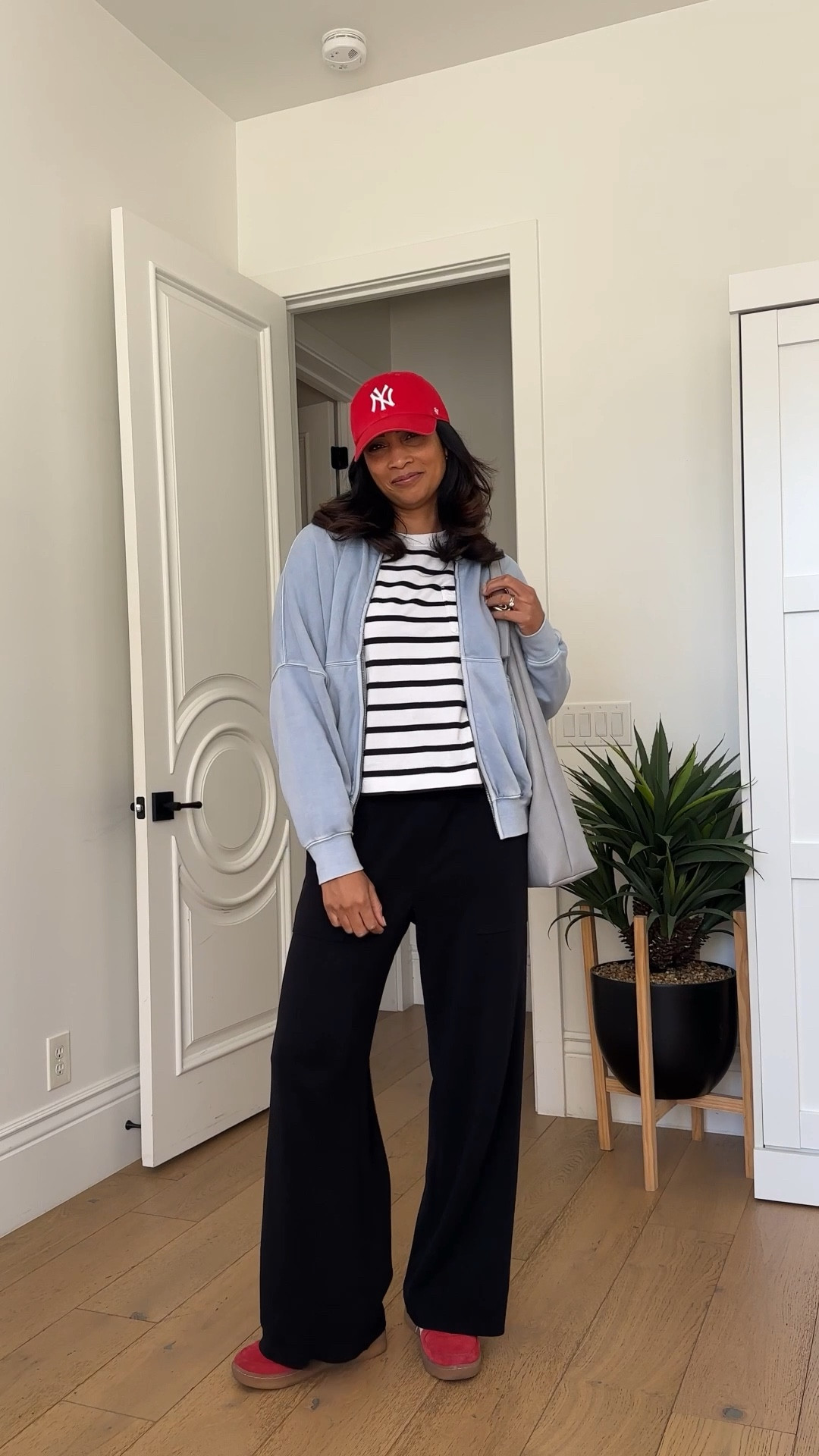 Easy casual outfit inspo!! All fit true to size.


#LTKmomlife #LTKootd #LTKOver40