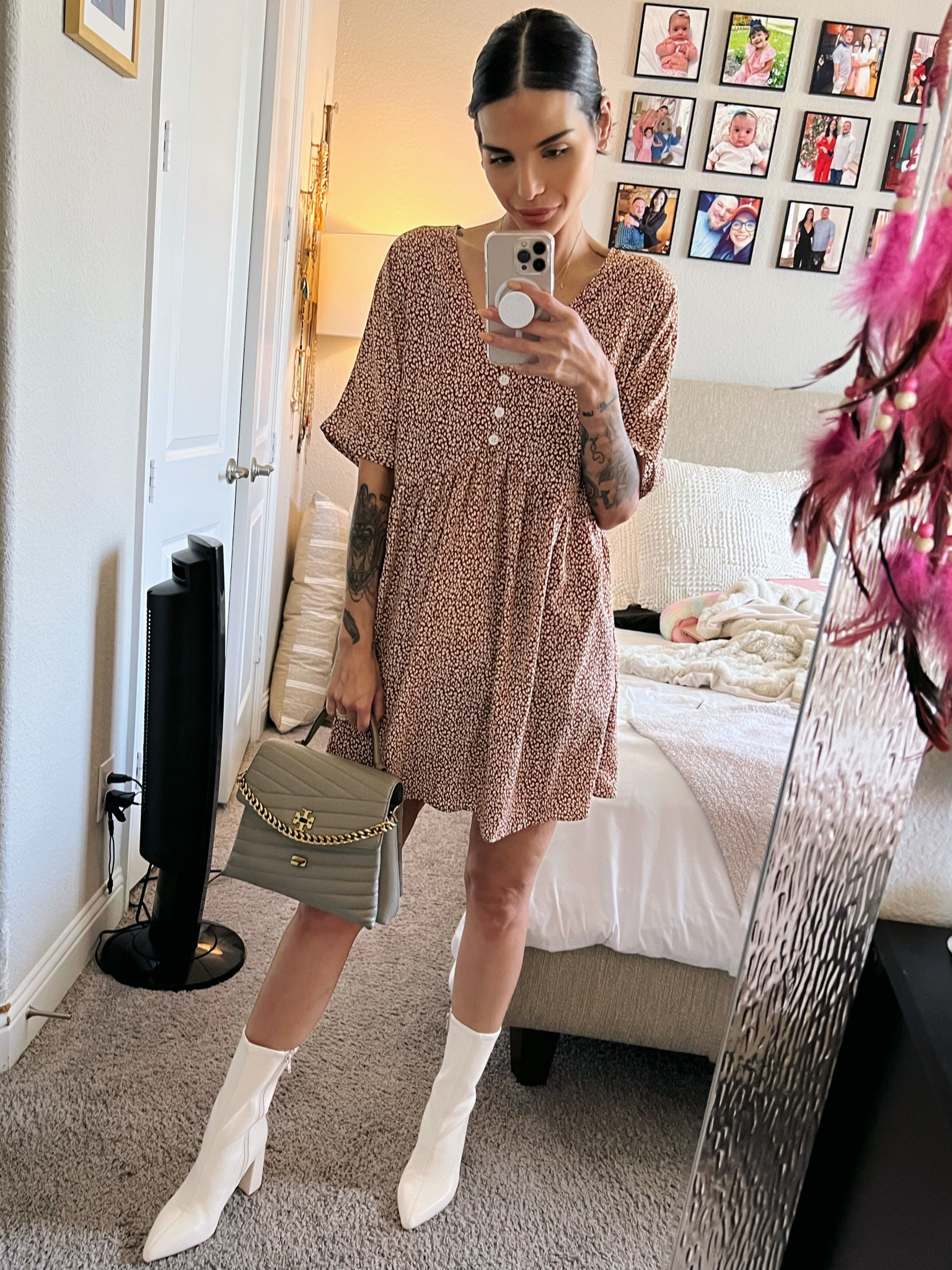 Casual outfit for fall when the weather hasn’t dropped yet. Love it so comfy so cute and got out my off white leather boots. 

#LTKfit #LTKSeasonal #LTKstyletip