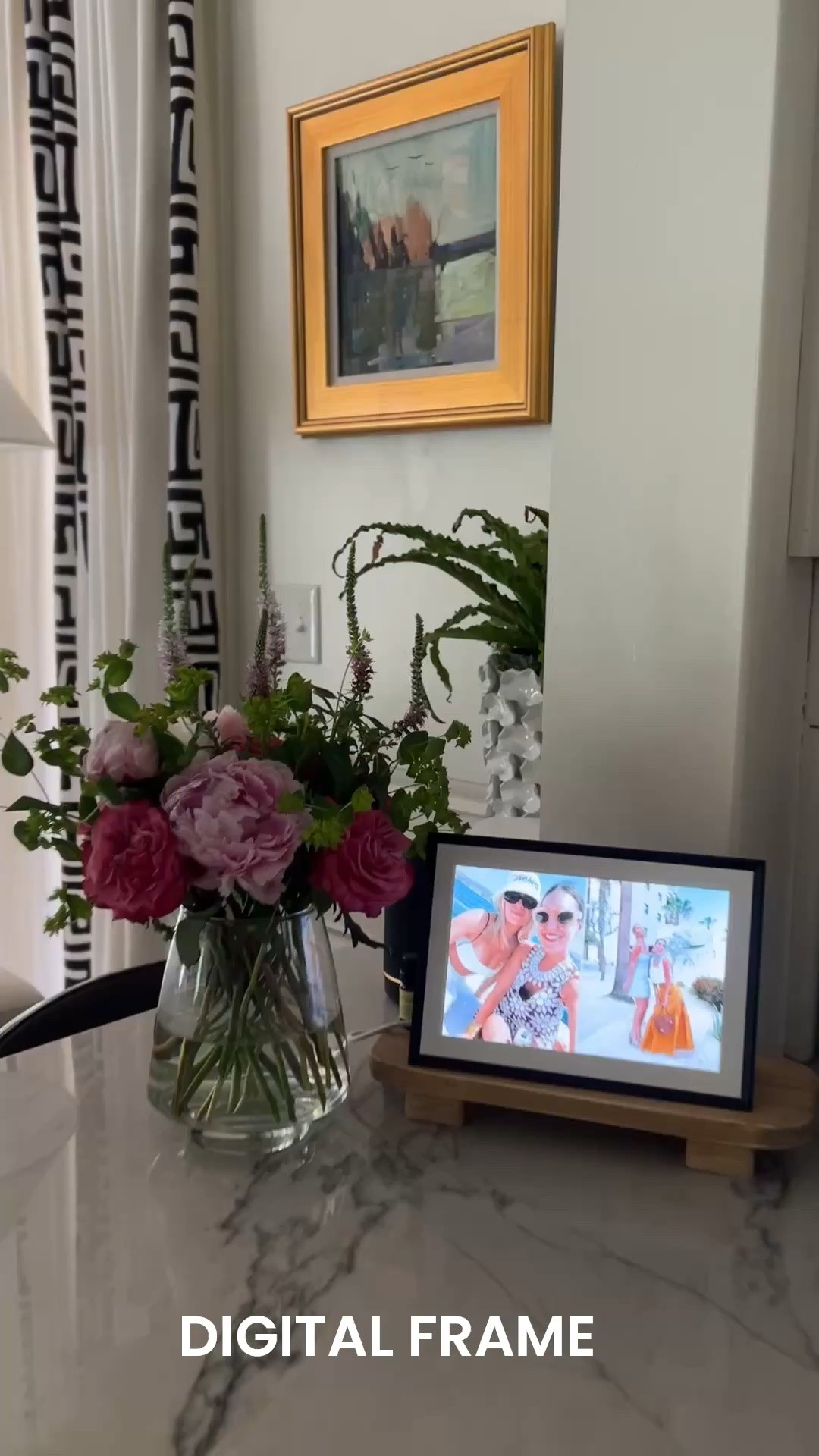 Digital picture frames are fabulous for a Christmas gift or to have for your family memories. On sale today!