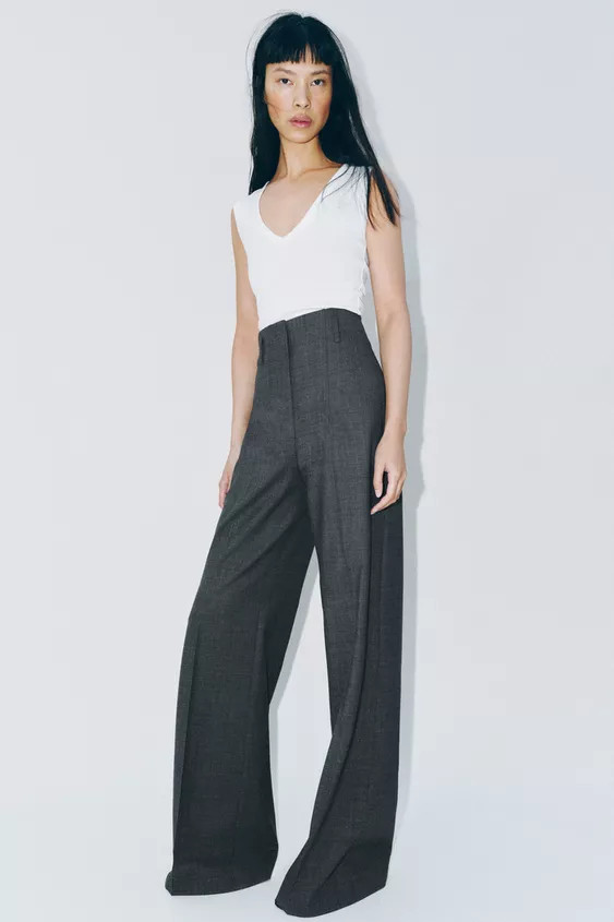 COTTON V-NECK T-SHIRT | Zara UK