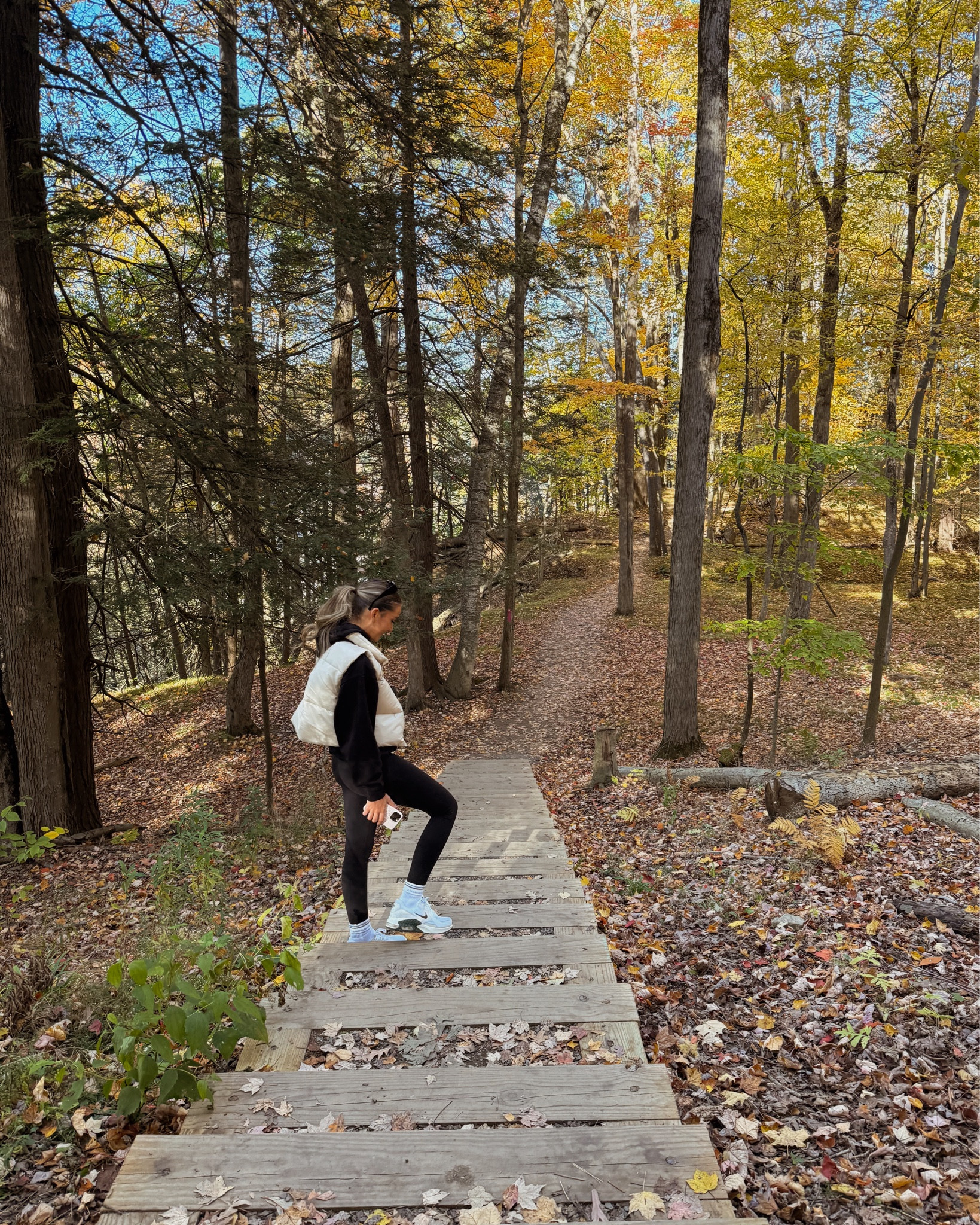 Xs in leggings & hoodie, size 8 in sneakers and size s in vest!! 

#LTKFitness #LTKSeasonal #LTKHoliday