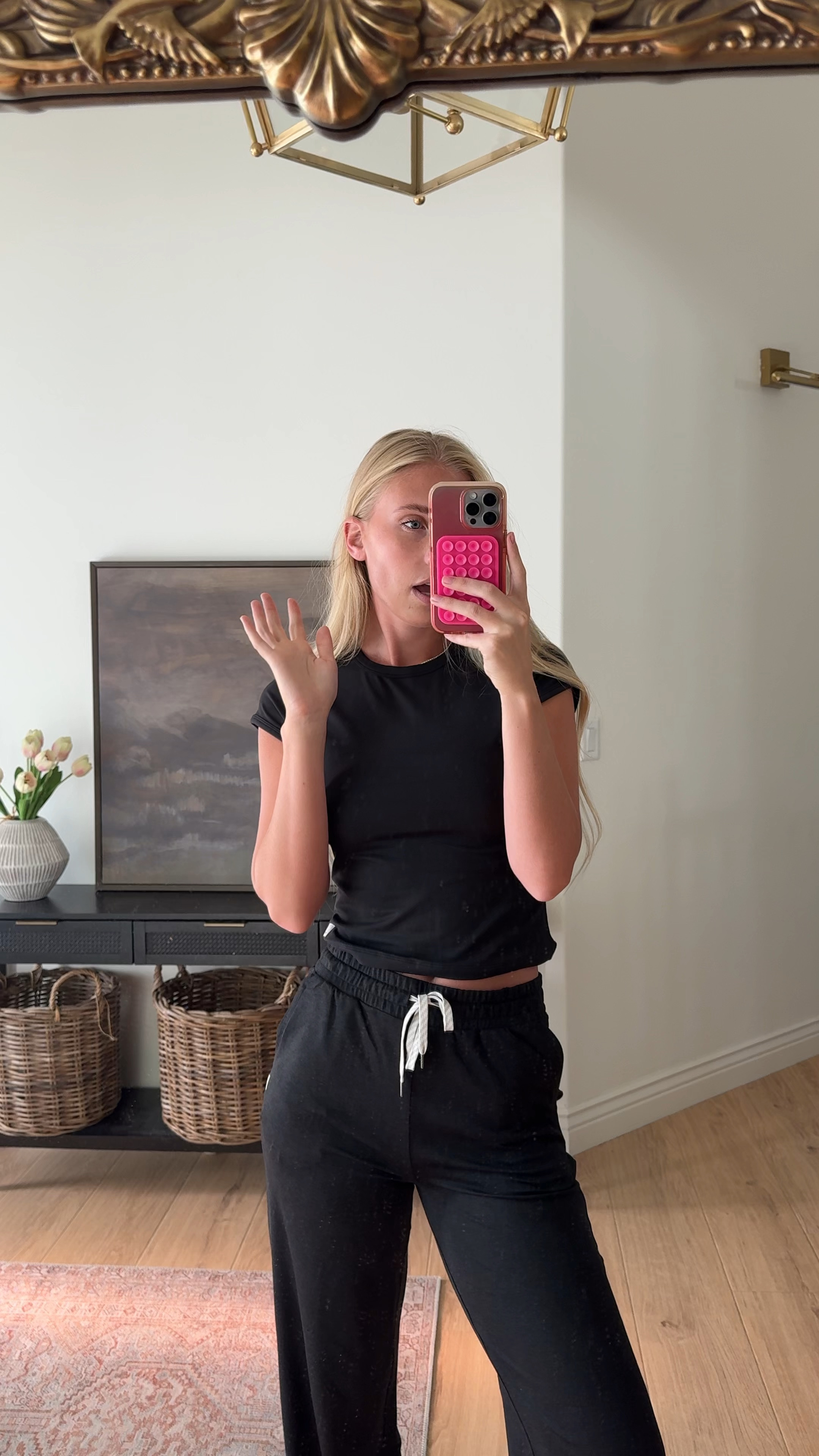 Obsessed with this fabric! So comfy and lightweight! Perfect for summer nights @vuori #vuoripartner @shop.ltk #liketkit