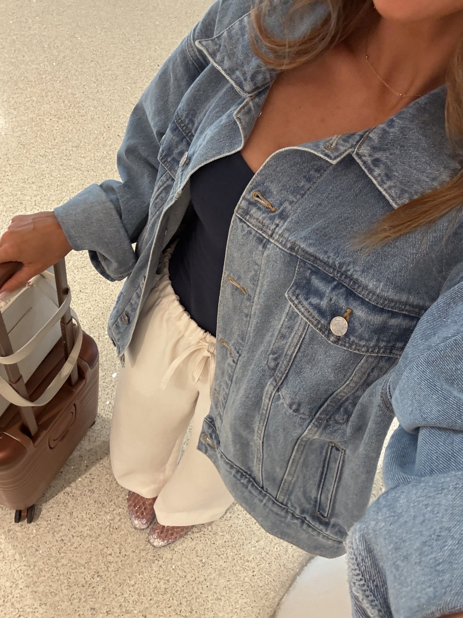 Parke jacket
Abercrombie top
Aritzia pants
Anthropologie flats
Beis
Dagne dover tote

#LTKootd