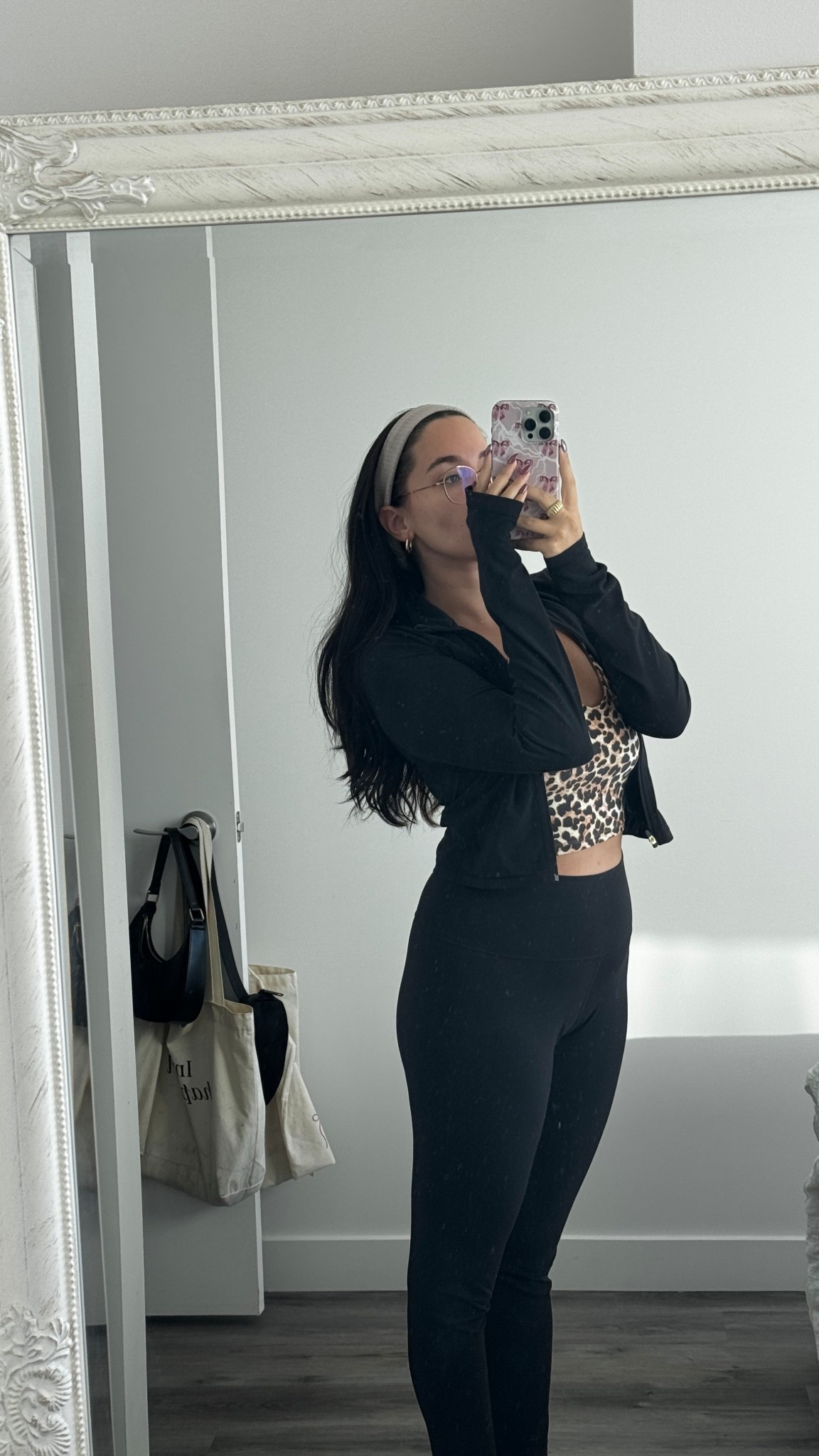 Casual clean girl fit for fall 🧸 add a puffer vest for a bit more warmth!
I’m 5’3 & usually a SM/MD
Jacket: SM
Leggings: MD
Leopard top: SM

#LTKfitness #LTKcanada #LTKfall