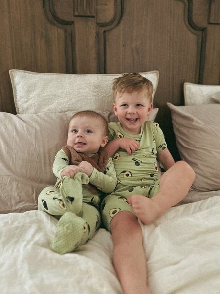 My two little matching avocados 🥑😍 

Kyte baby | pajamas | baby footies | baby must haves | toddler pjs | toddler pajamas | toddler boy fashion | baby boy fashion 

#LTKbaby #LTKfamily #LTKkids