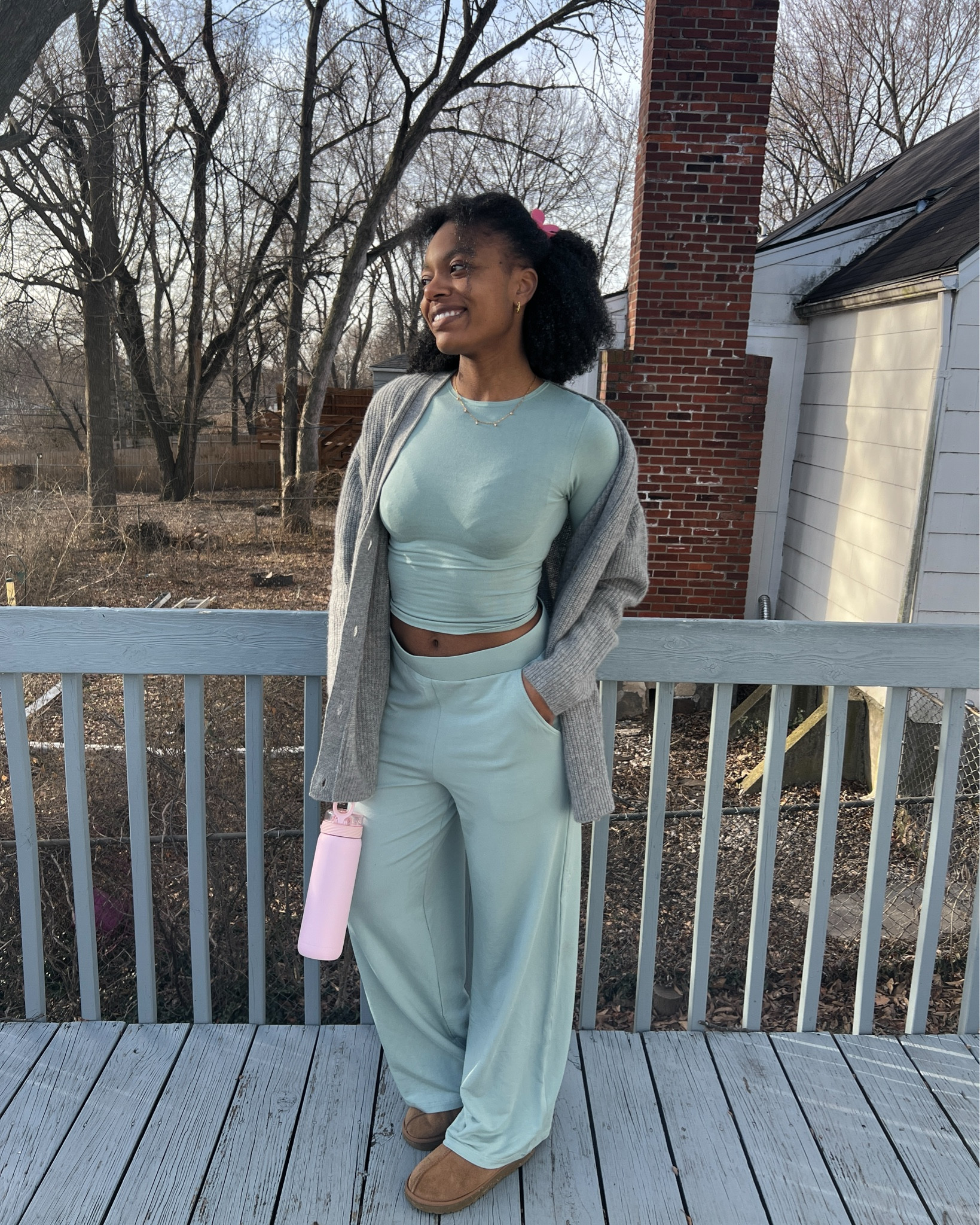 Comfy Casual Outfit!🩷💚

#LTKSpringSale #LTKFindsUnder100 #LTKStyleTip