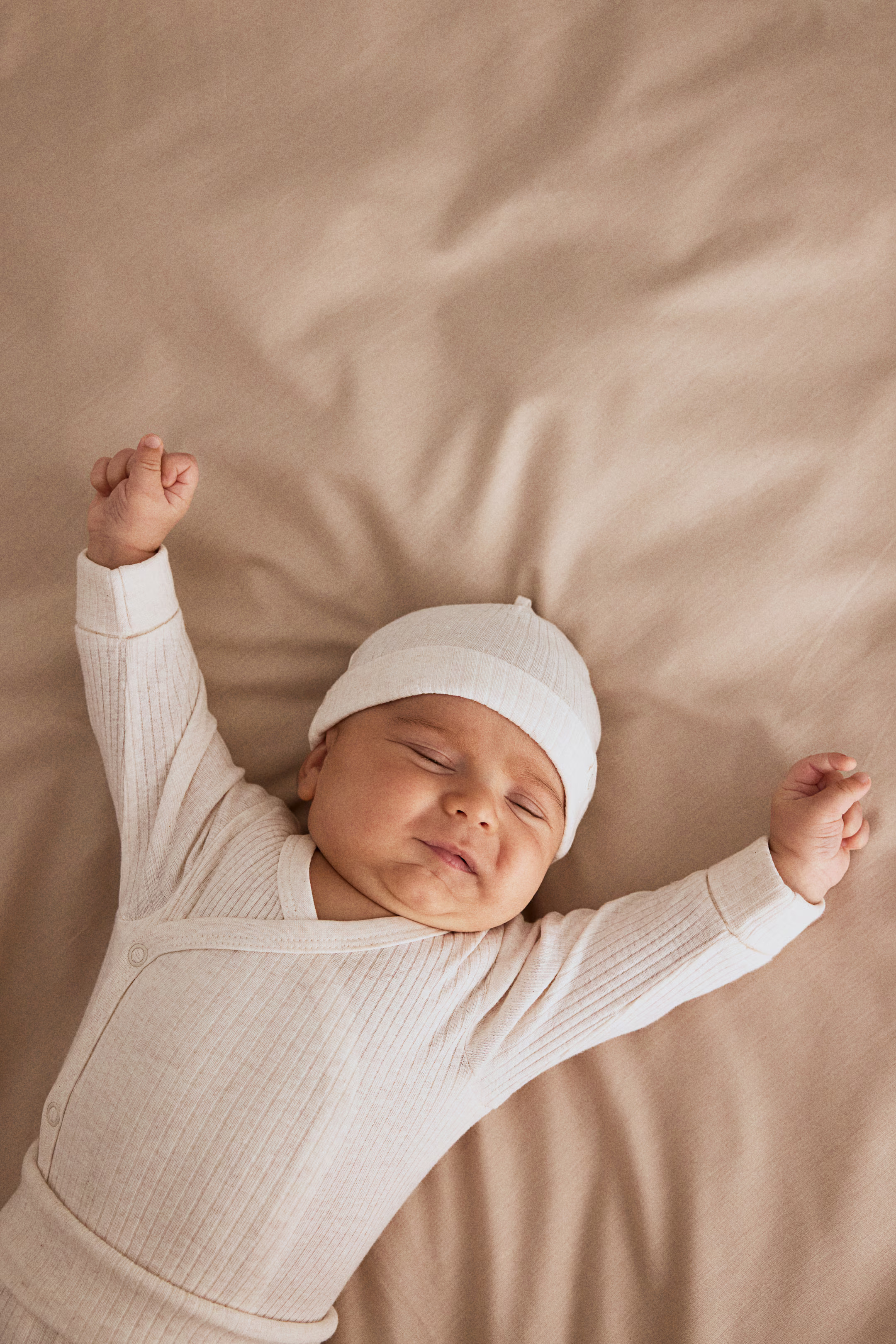 3-piece room-to-grow set | H&M (UK, MY, IN, SG, PH, TW, HK)